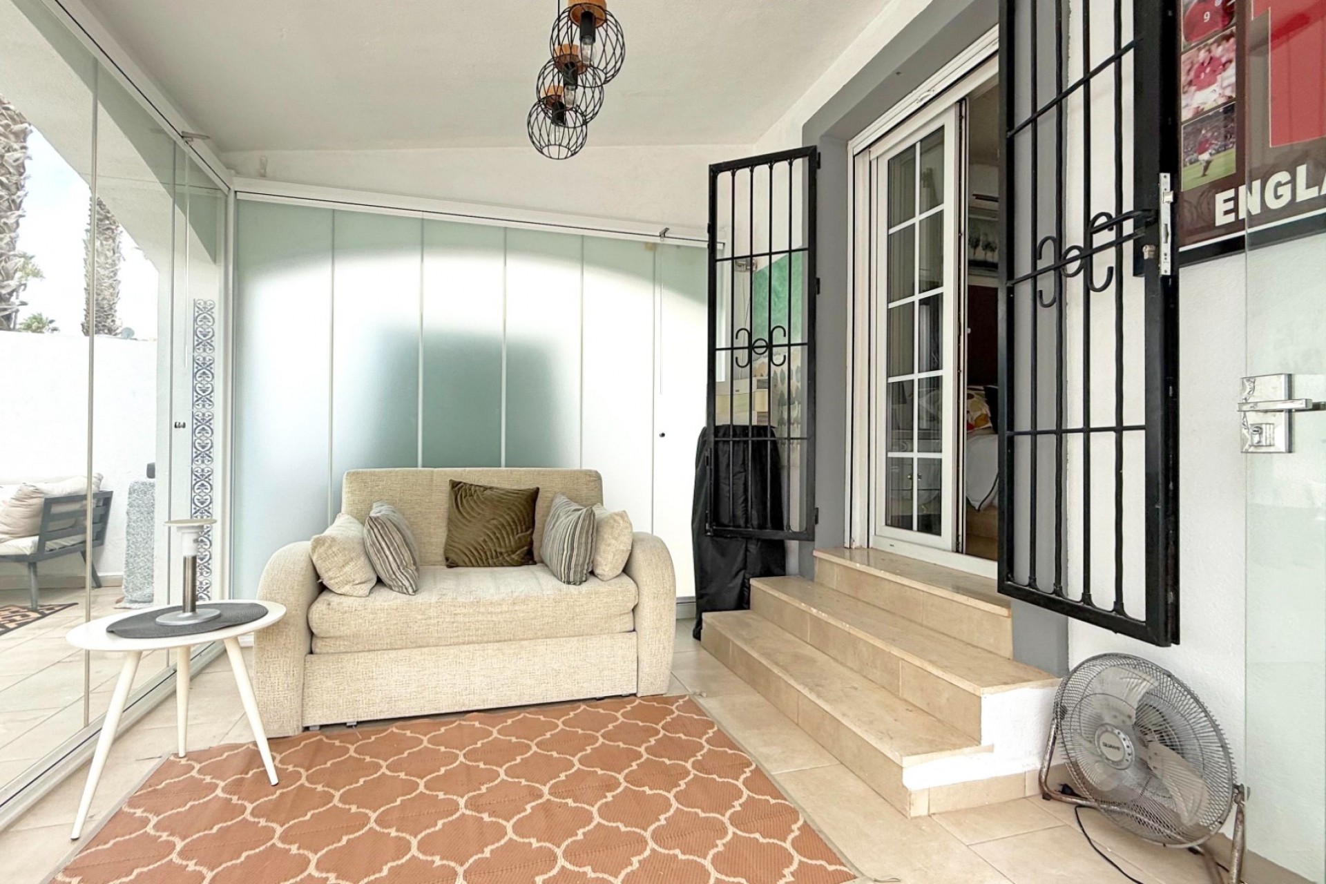 Resale - Villa -
Orihuela Costa - Villamartín
