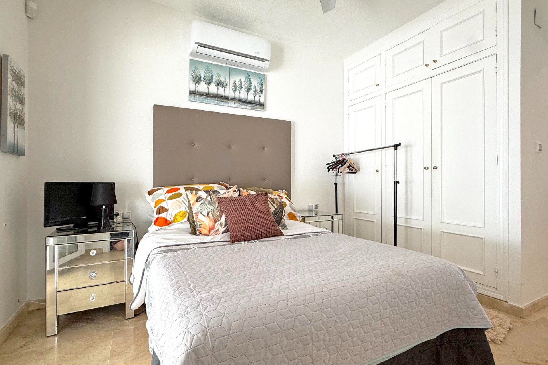 Resale - Villa -
Orihuela Costa - Villamartín
