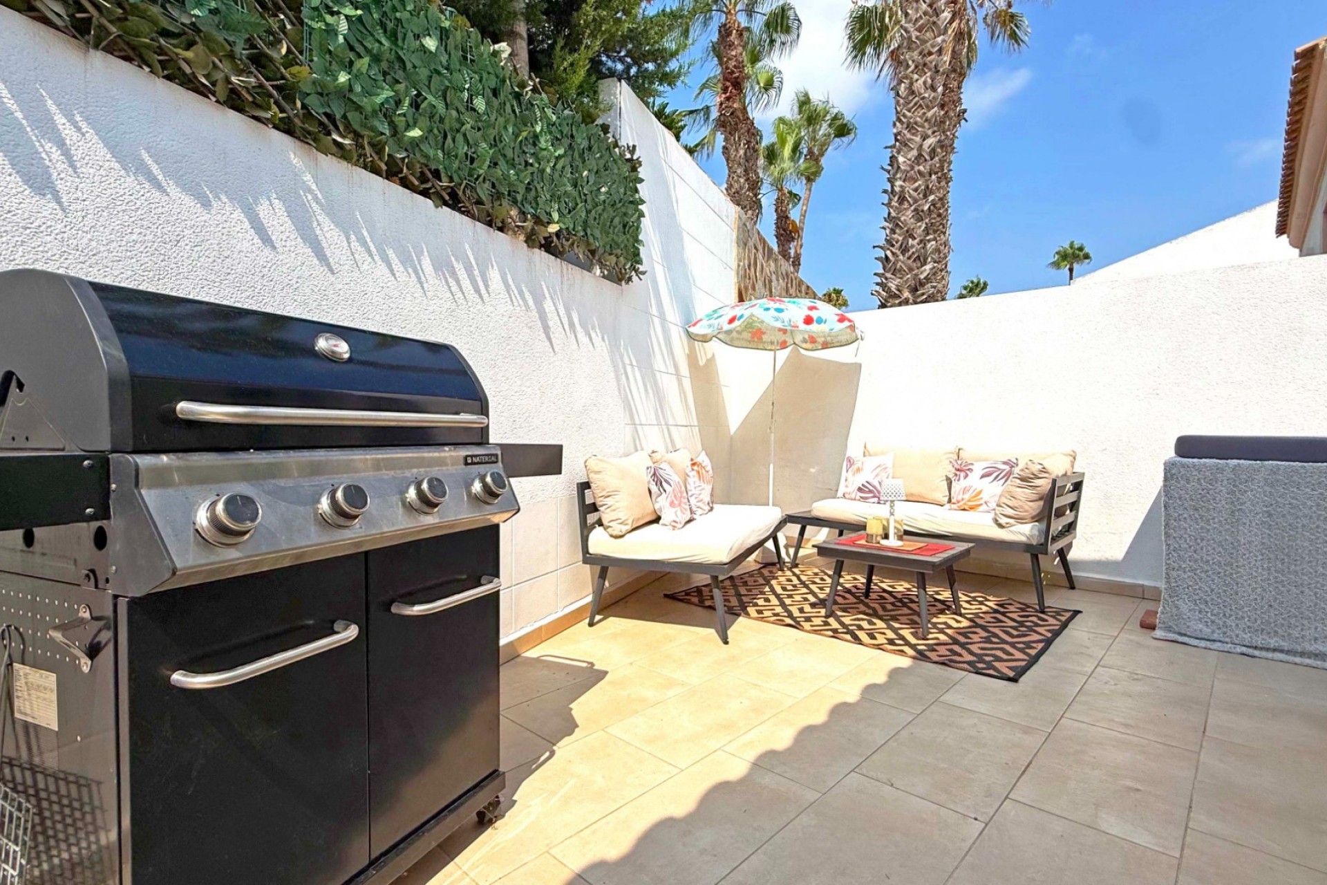 Resale - Villa -
Orihuela Costa - Villamartín