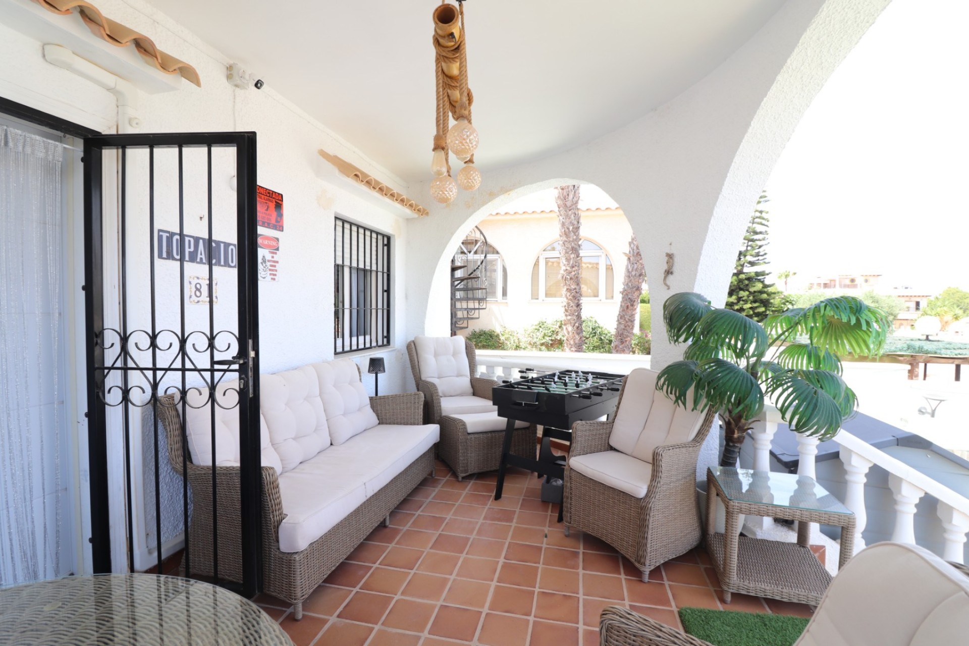 Resale - Villa -
Orihuela Costa - Villamartín