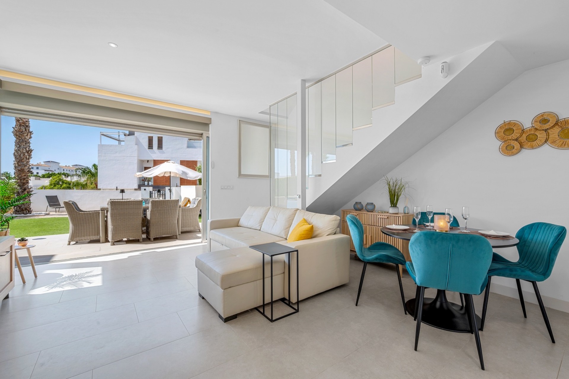 Resale - Villa -
Orihuela Costa - Villamartín