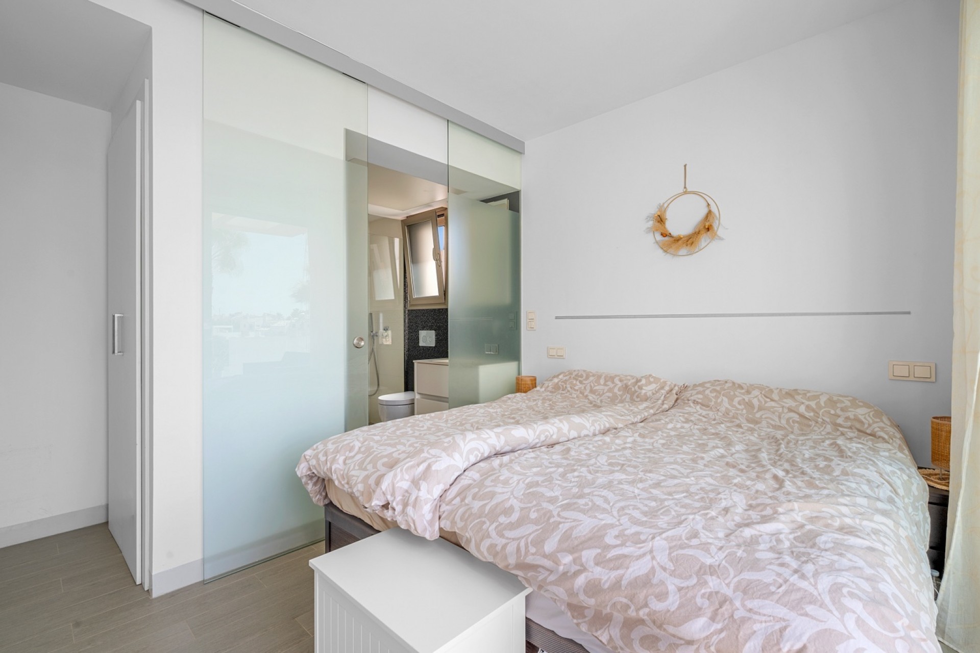 Resale - Villa -
Orihuela Costa - Villamartín