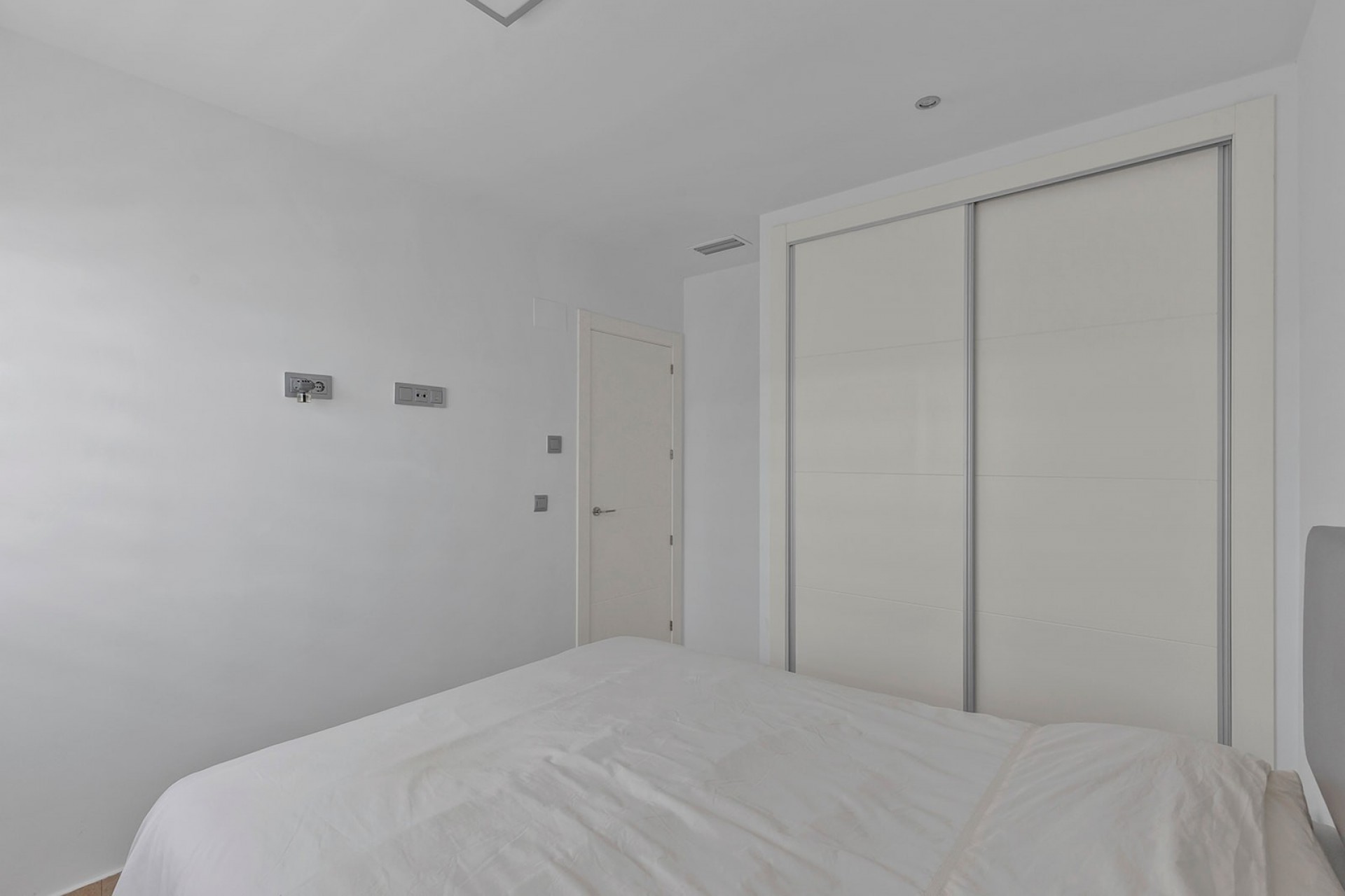 Resale - Villa -
Orihuela Costa - Vistabella Golf