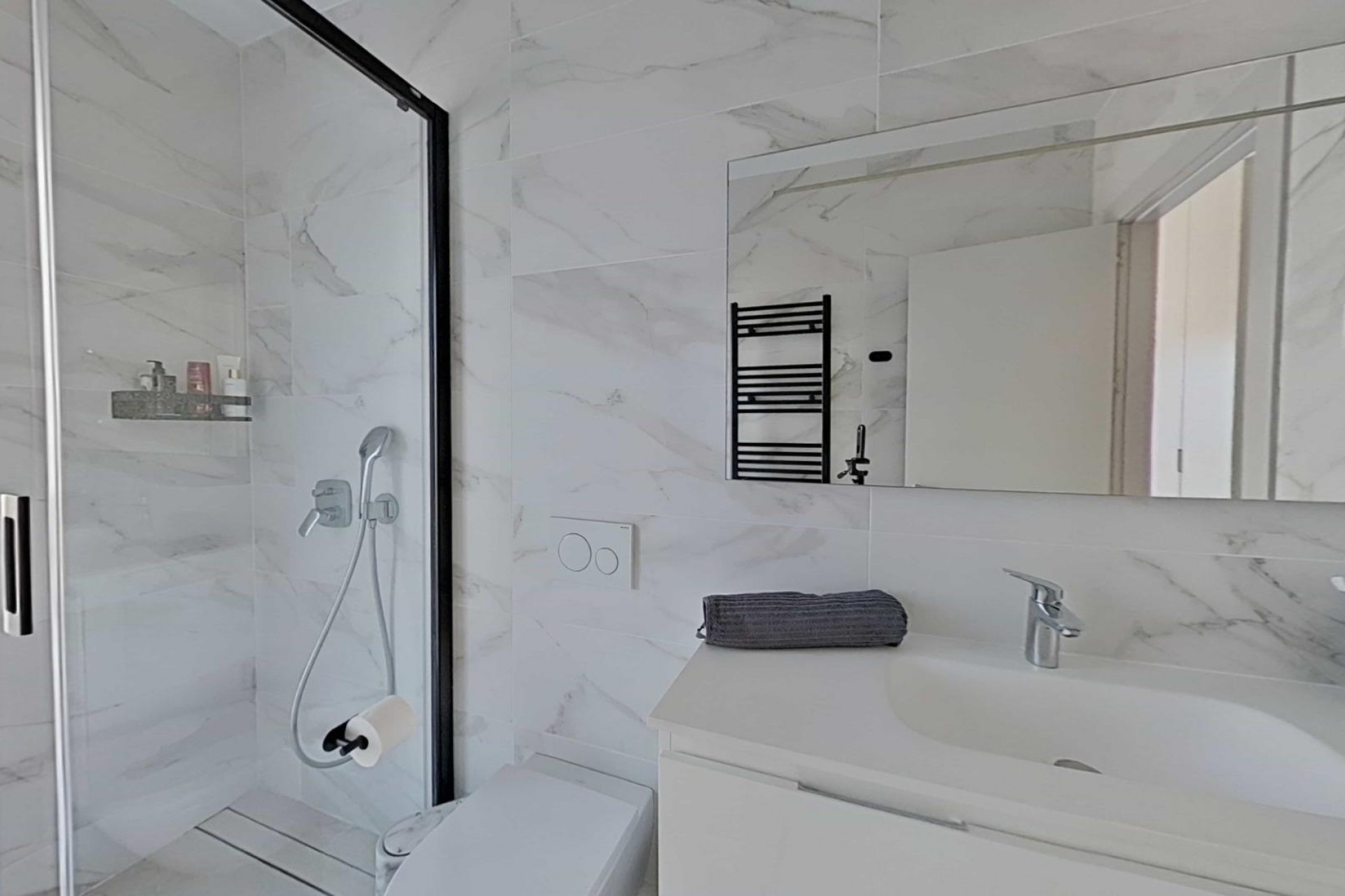 Resale - Villa -
Orihuela - Las Colinas Golf