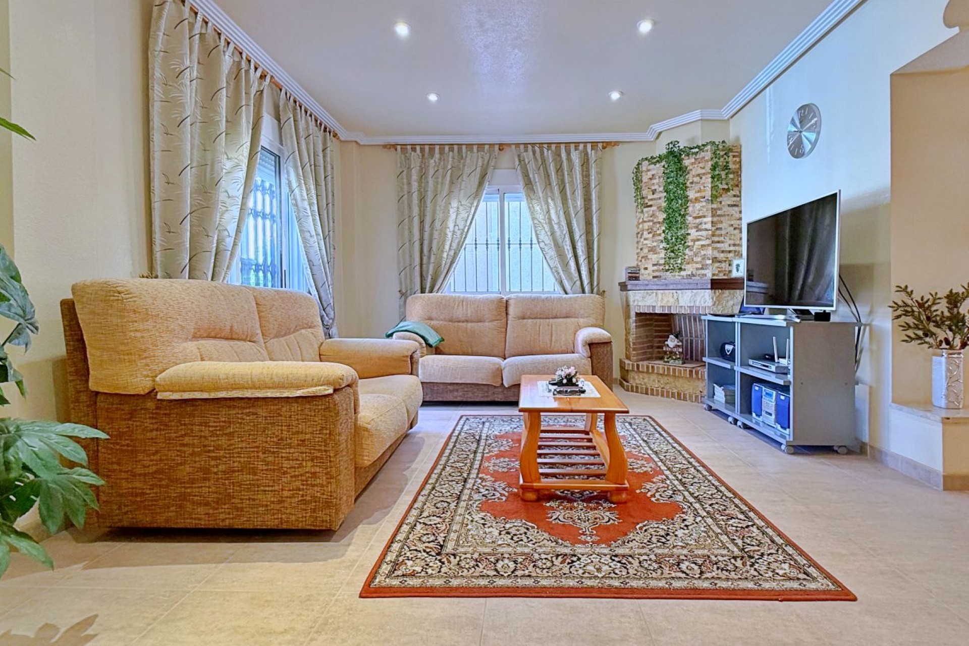 Resale - Villa -
Orihuela - Orihuela Costa