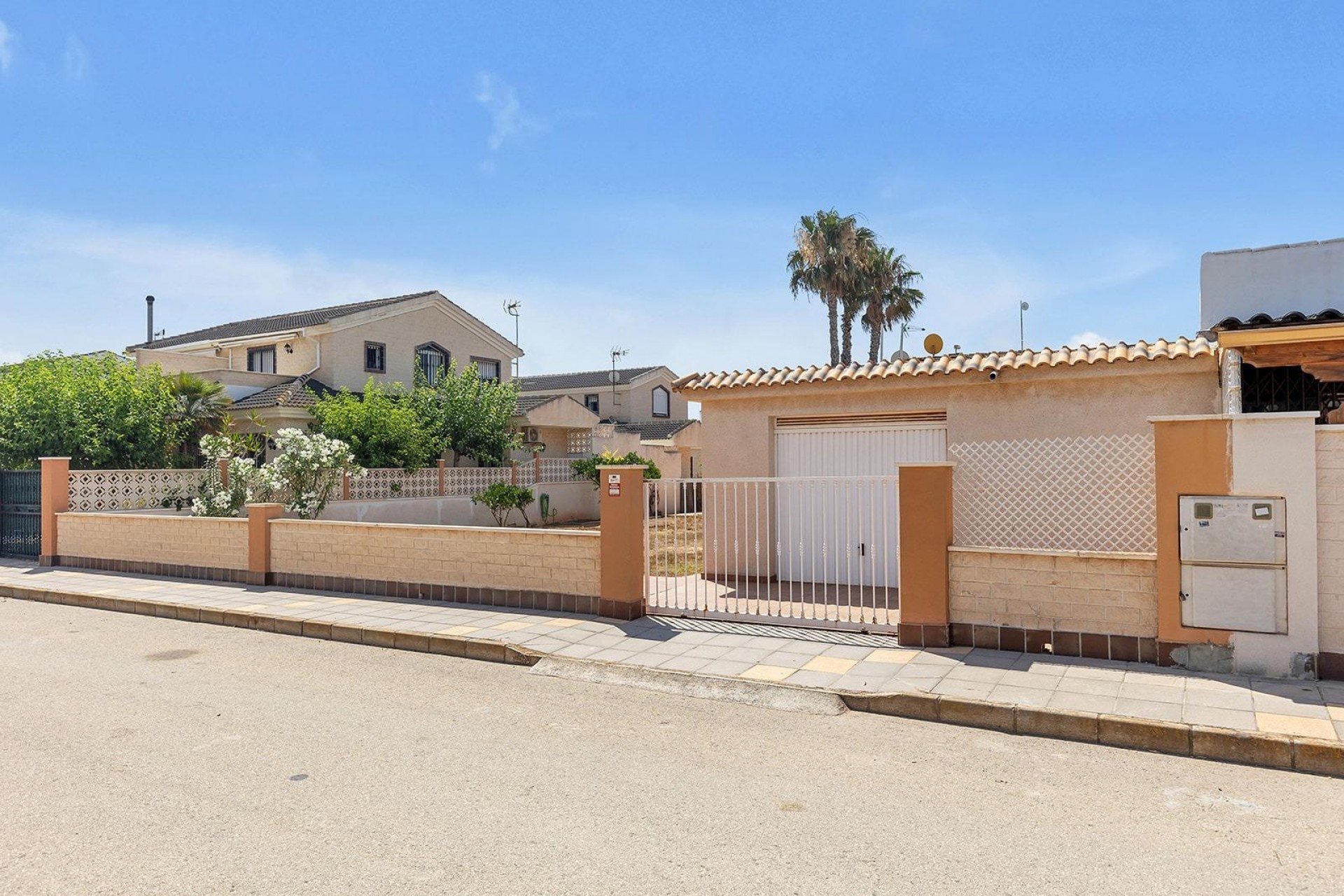 Resale - Villa -
Pilar de la Horadada - La Torre de la Horadada