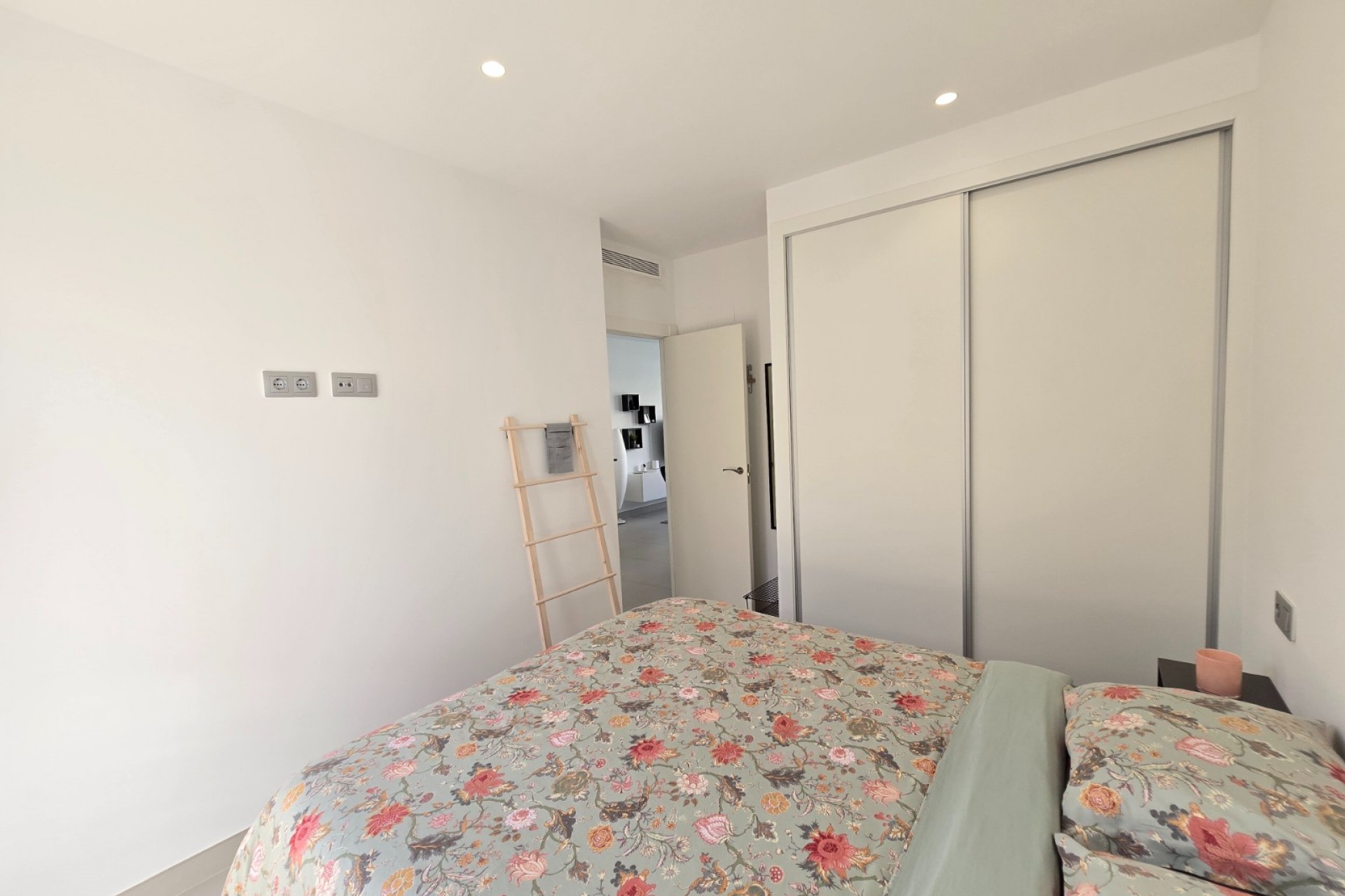 Resale - Villa -
Pilar de la Horadada - Lo Romero Golf