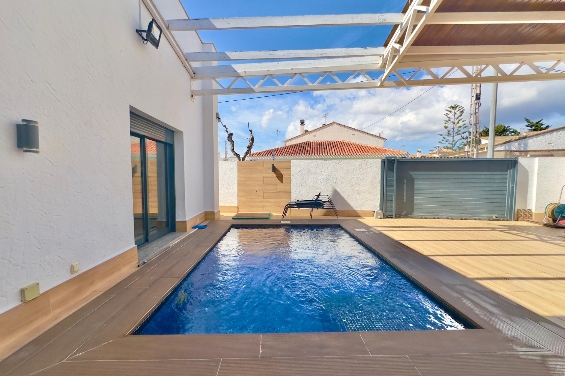 Resale - Villa -
Pilar de la Horadada - Torre de la Horadada