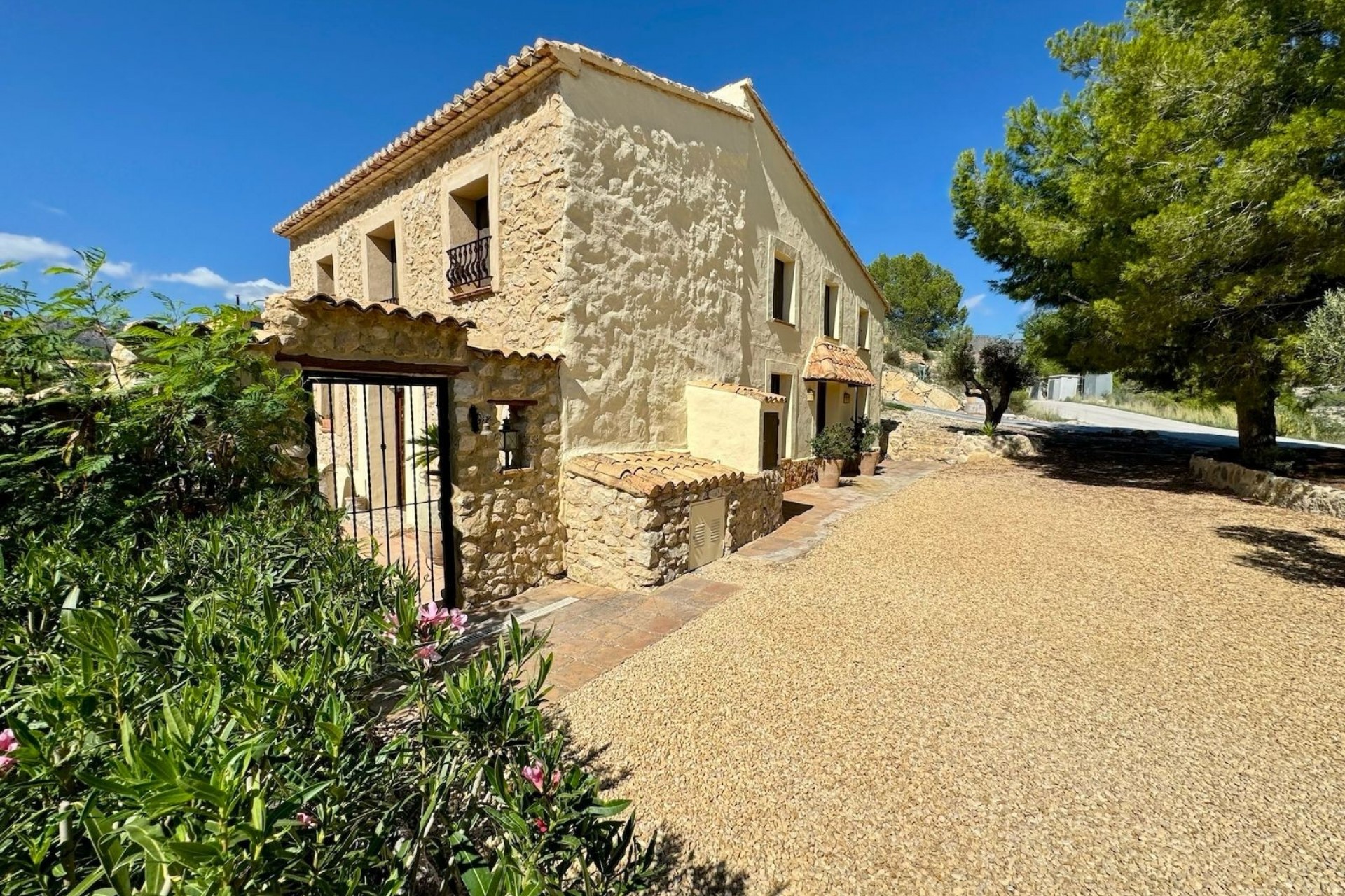 Resale - Villa -
Relleu