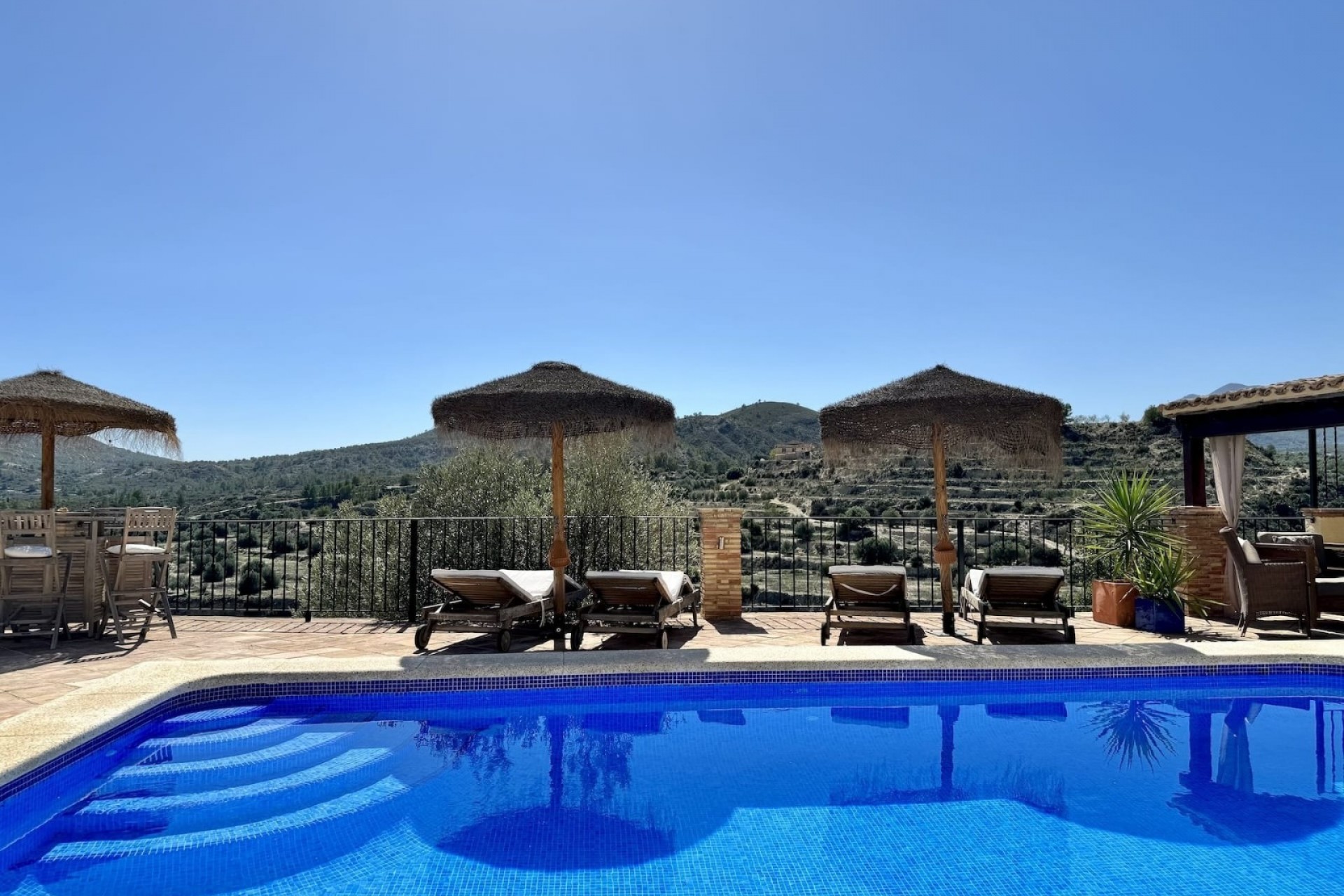 Resale - Villa -
Relleu