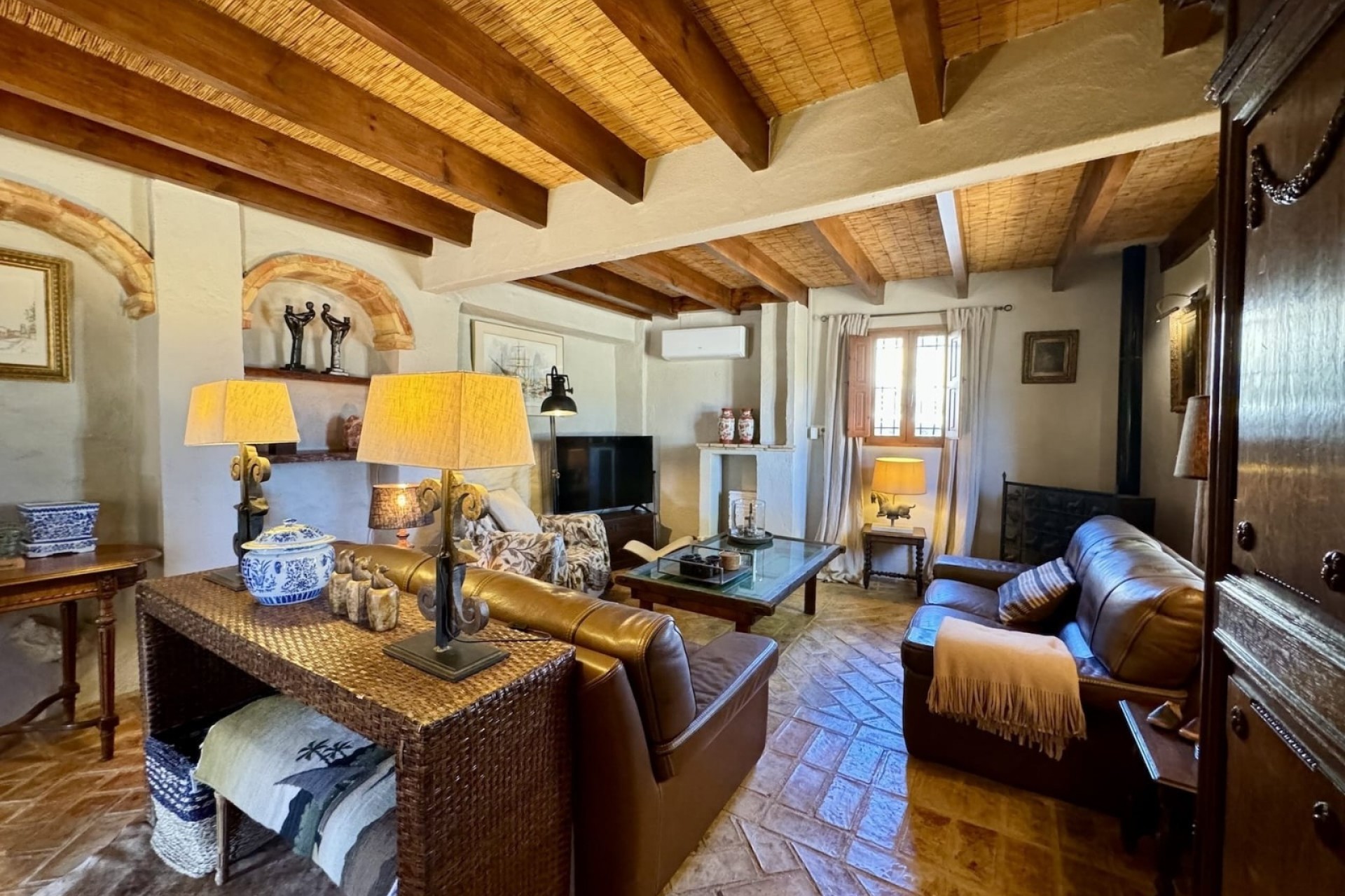 Resale - Villa -
Relleu
