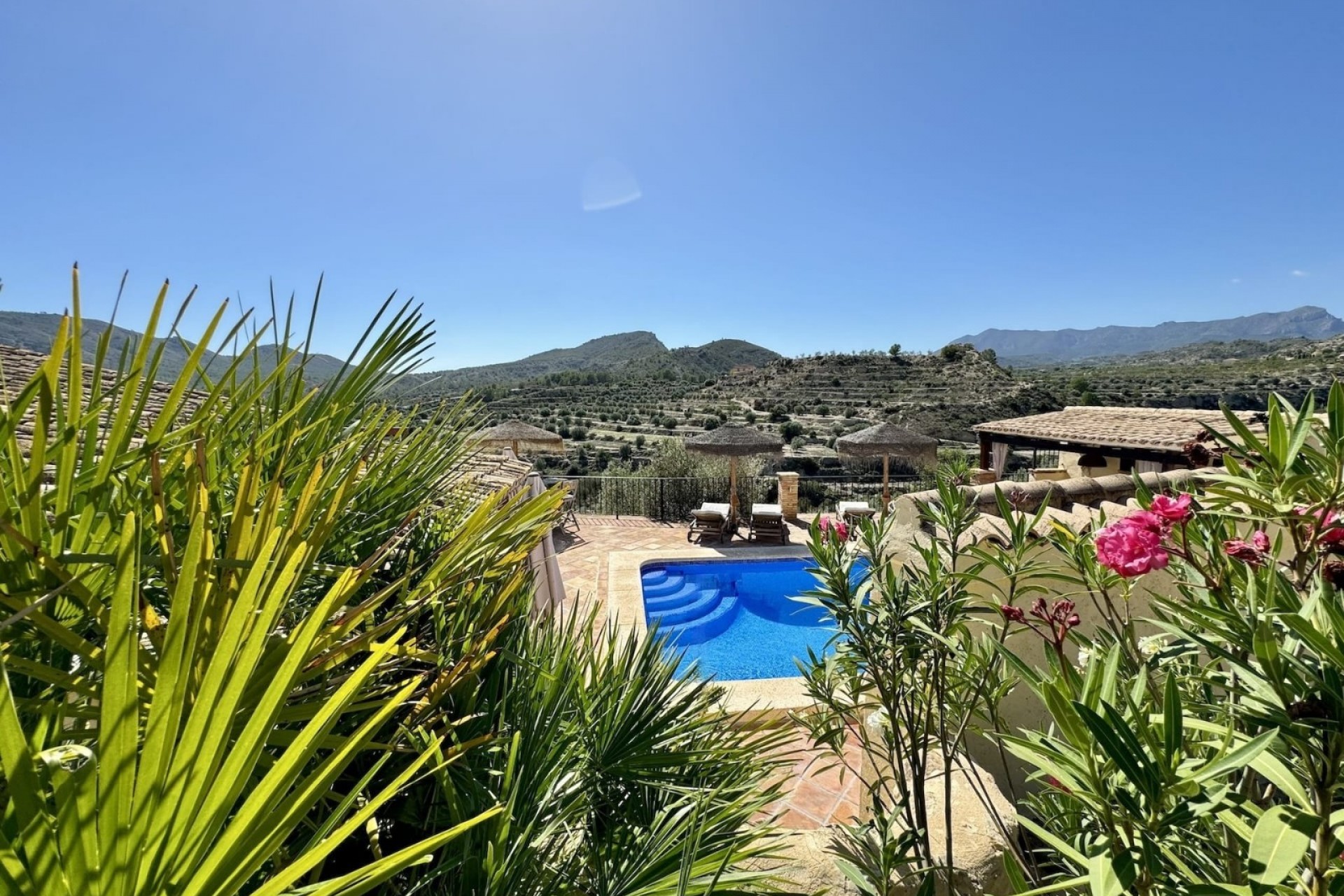 Resale - Villa -
Relleu