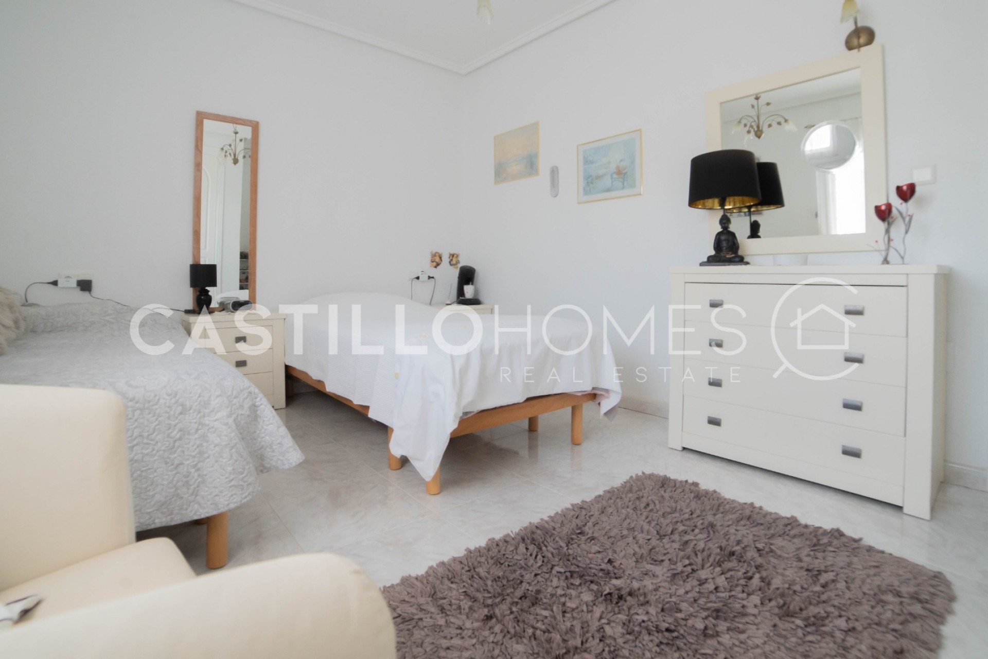 Resale - Villa -
Rojales - Ciudad Quesada