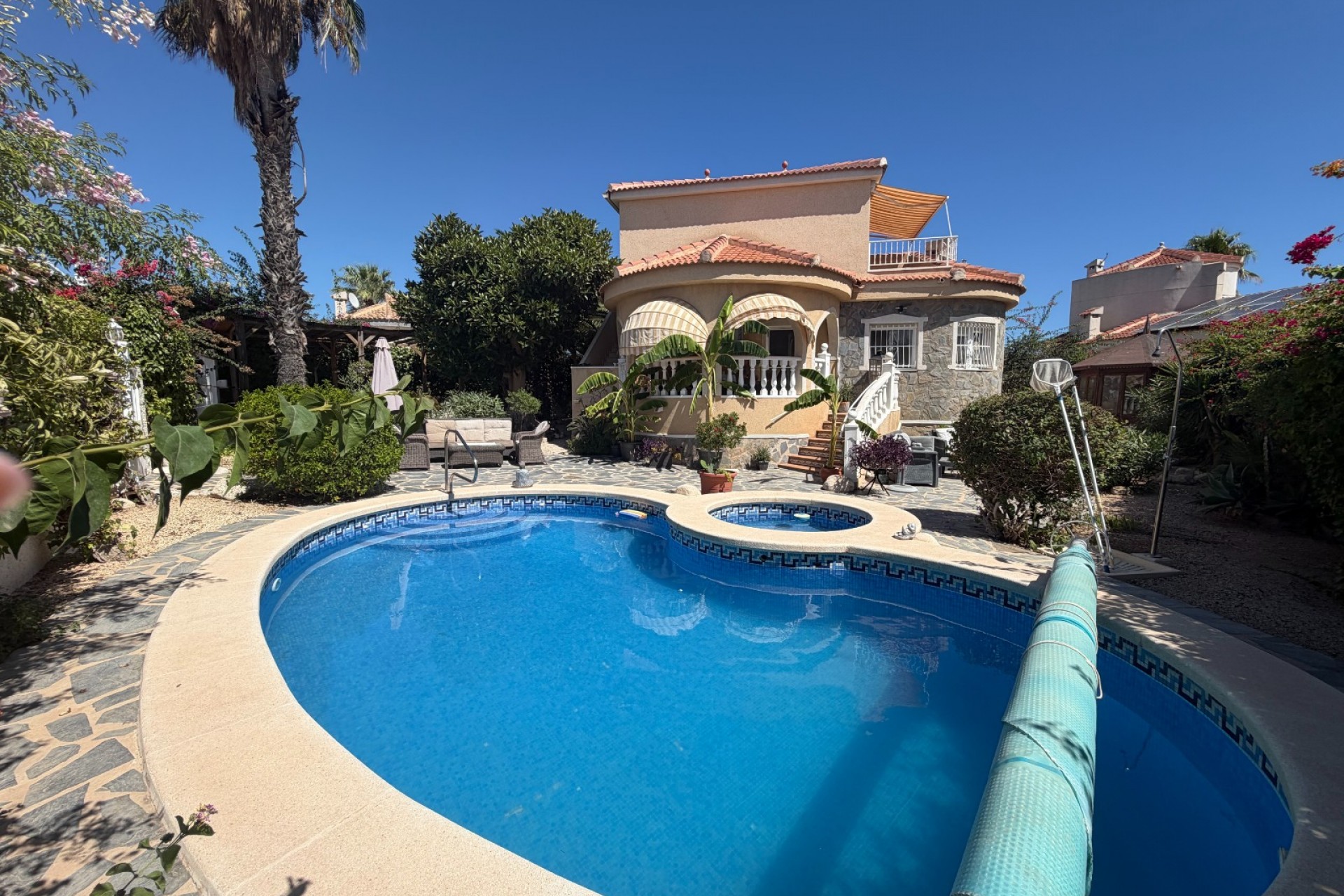 Resale - Villa -
Rojales - Lo Pepin