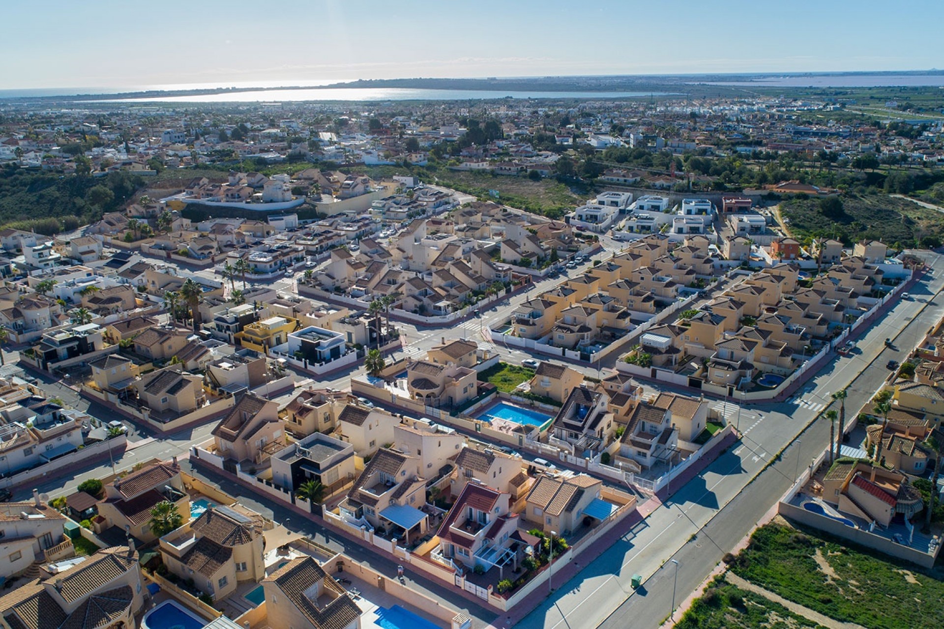 Resale - Villa -
Rojales - Pueblo