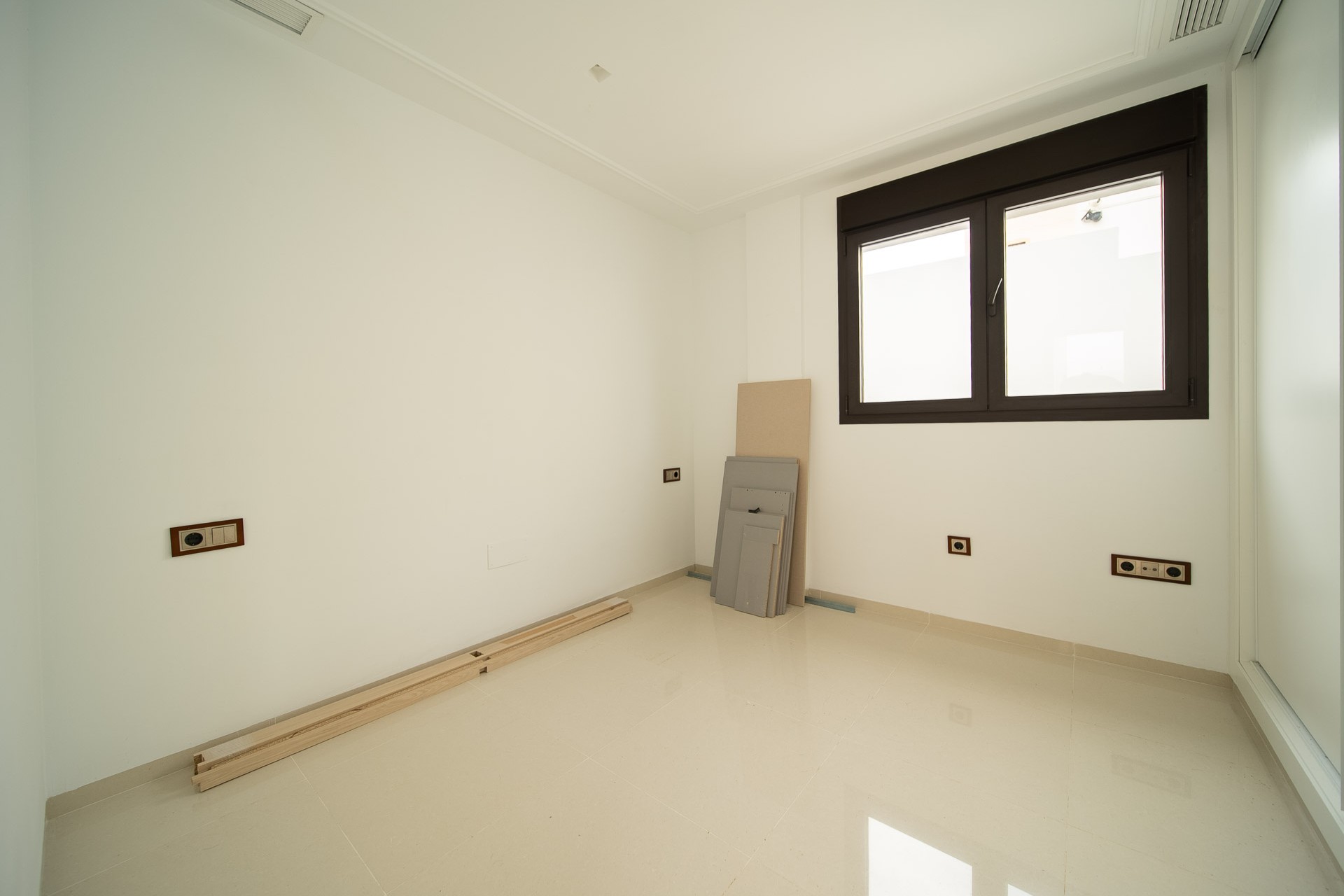 Resale - Villa -
Rojales