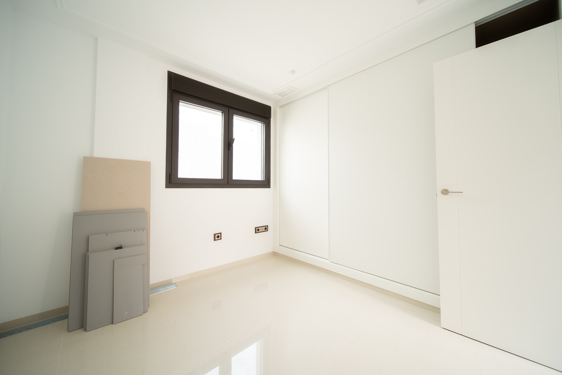 Resale - Villa -
Rojales