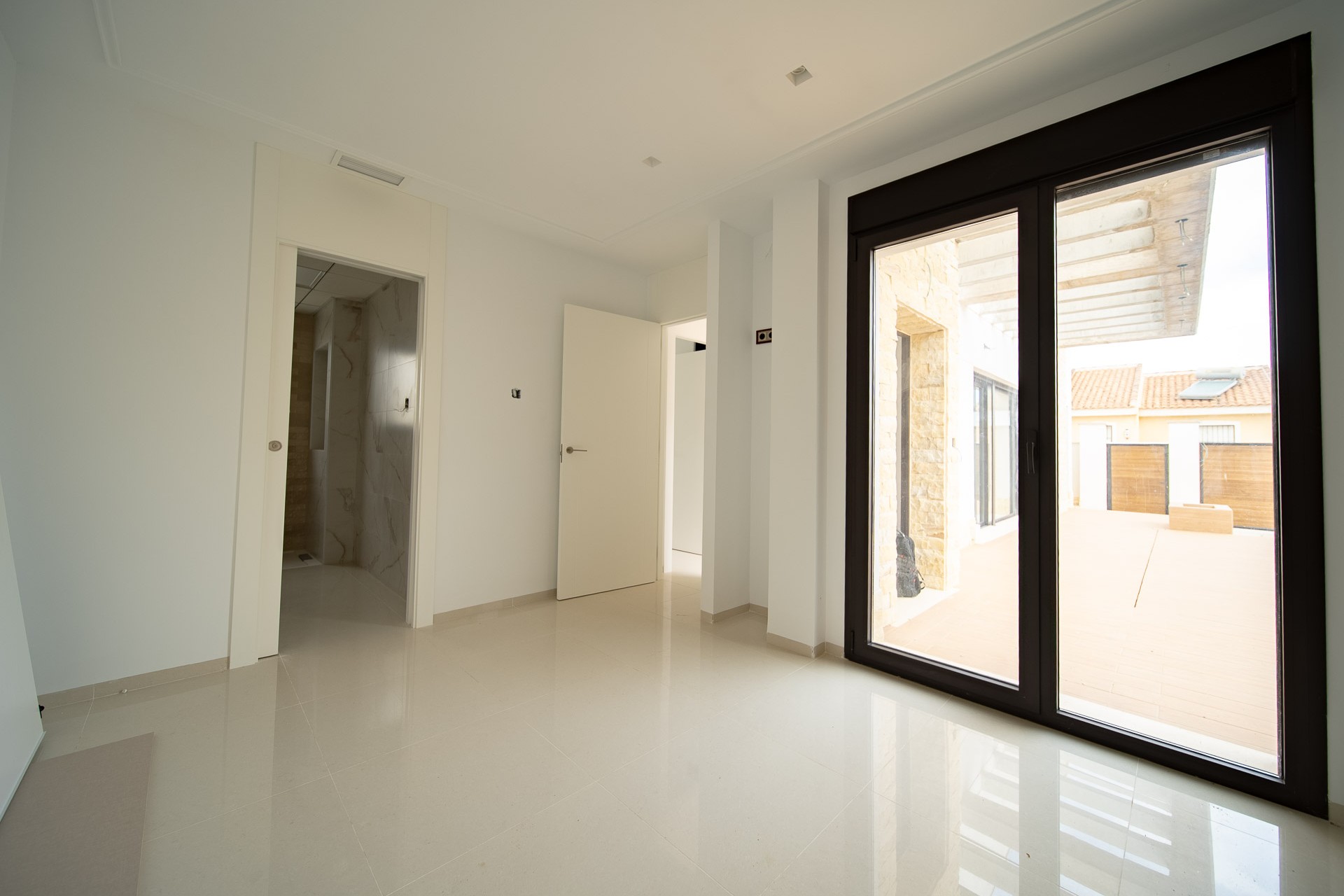 Resale - Villa -
Rojales