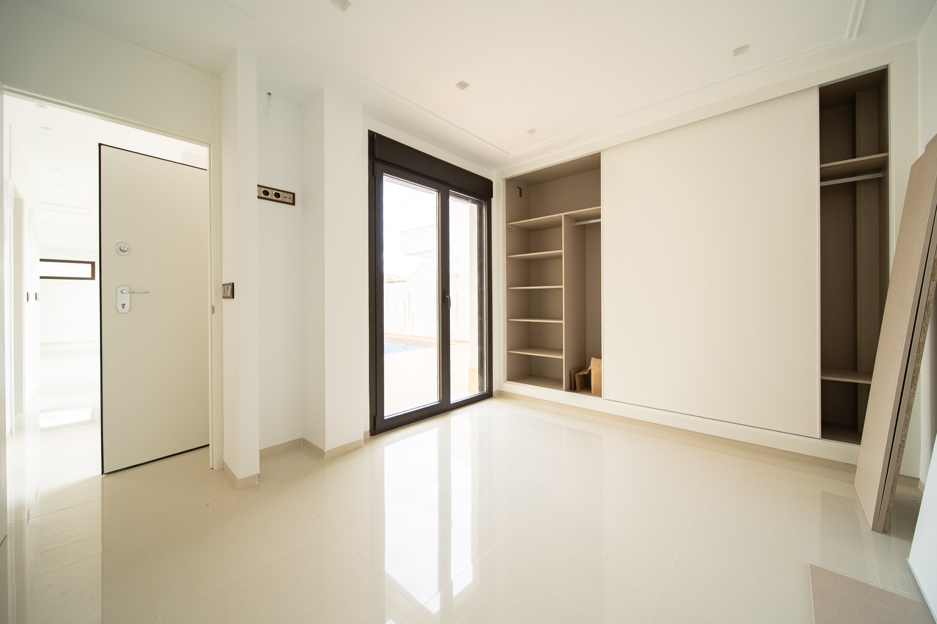 Resale - Villa -
Rojales