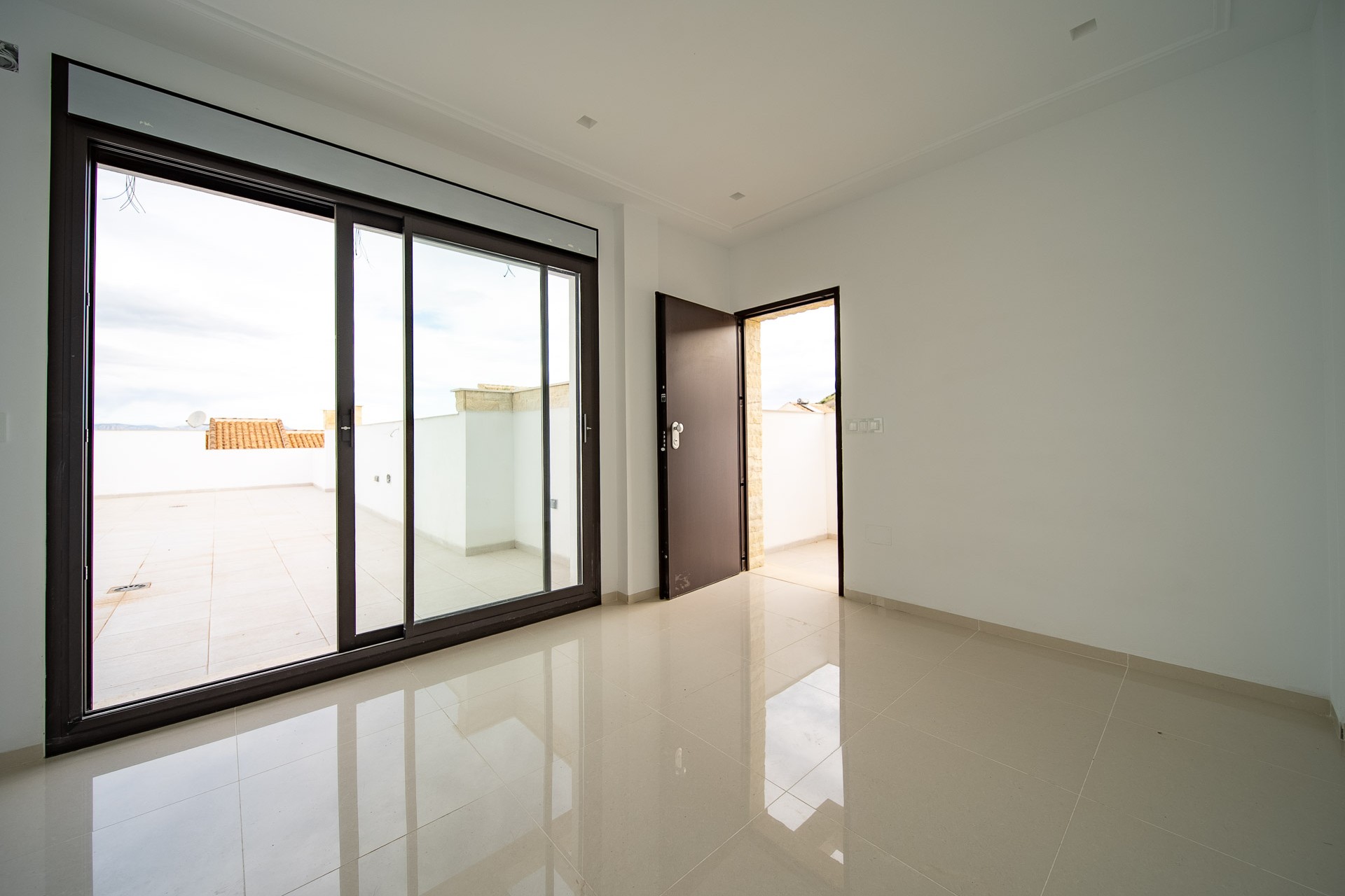 Resale - Villa -
Rojales