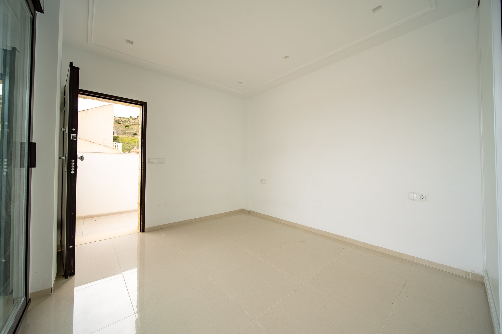 Resale - Villa -
Rojales