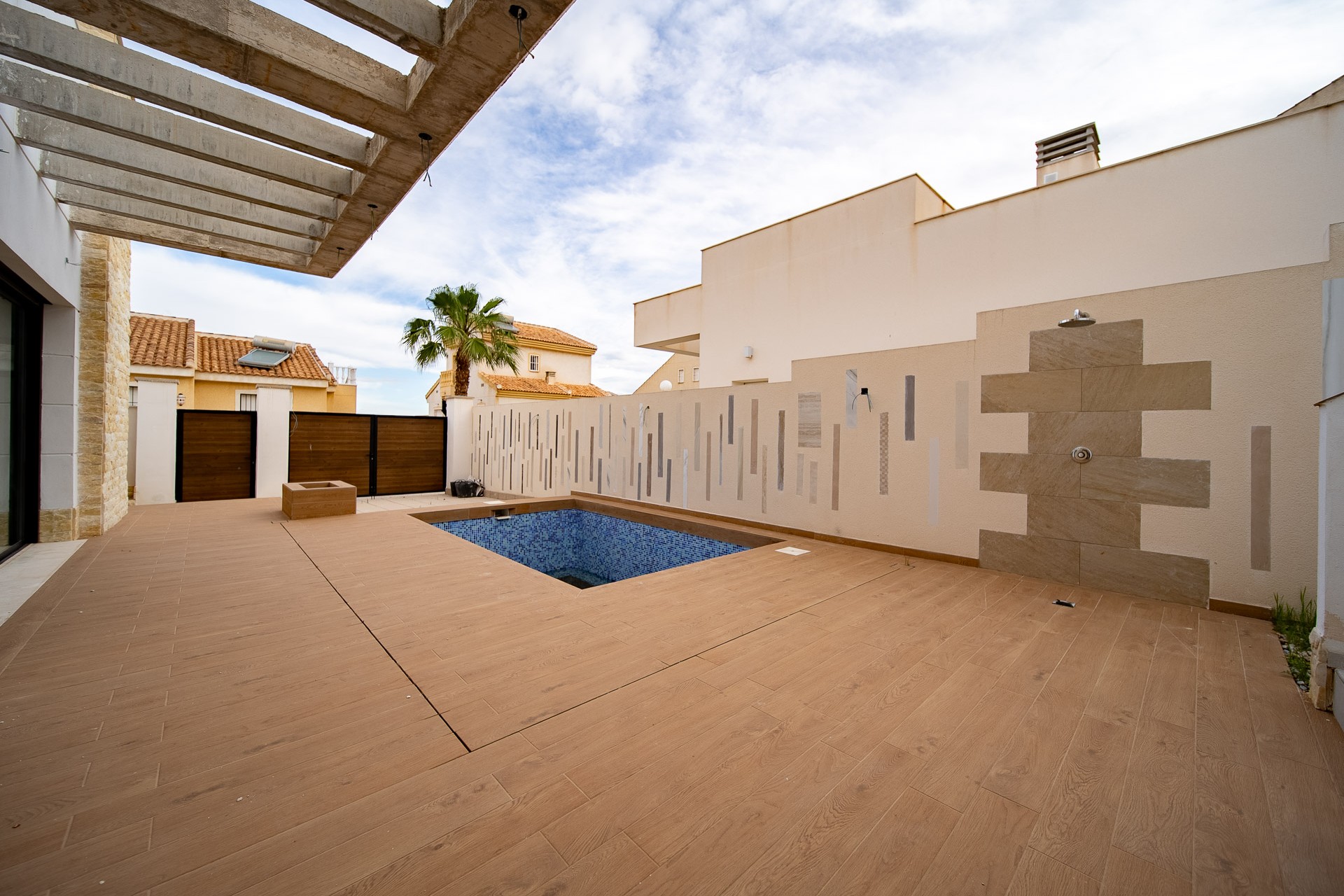 Resale - Villa -
Rojales