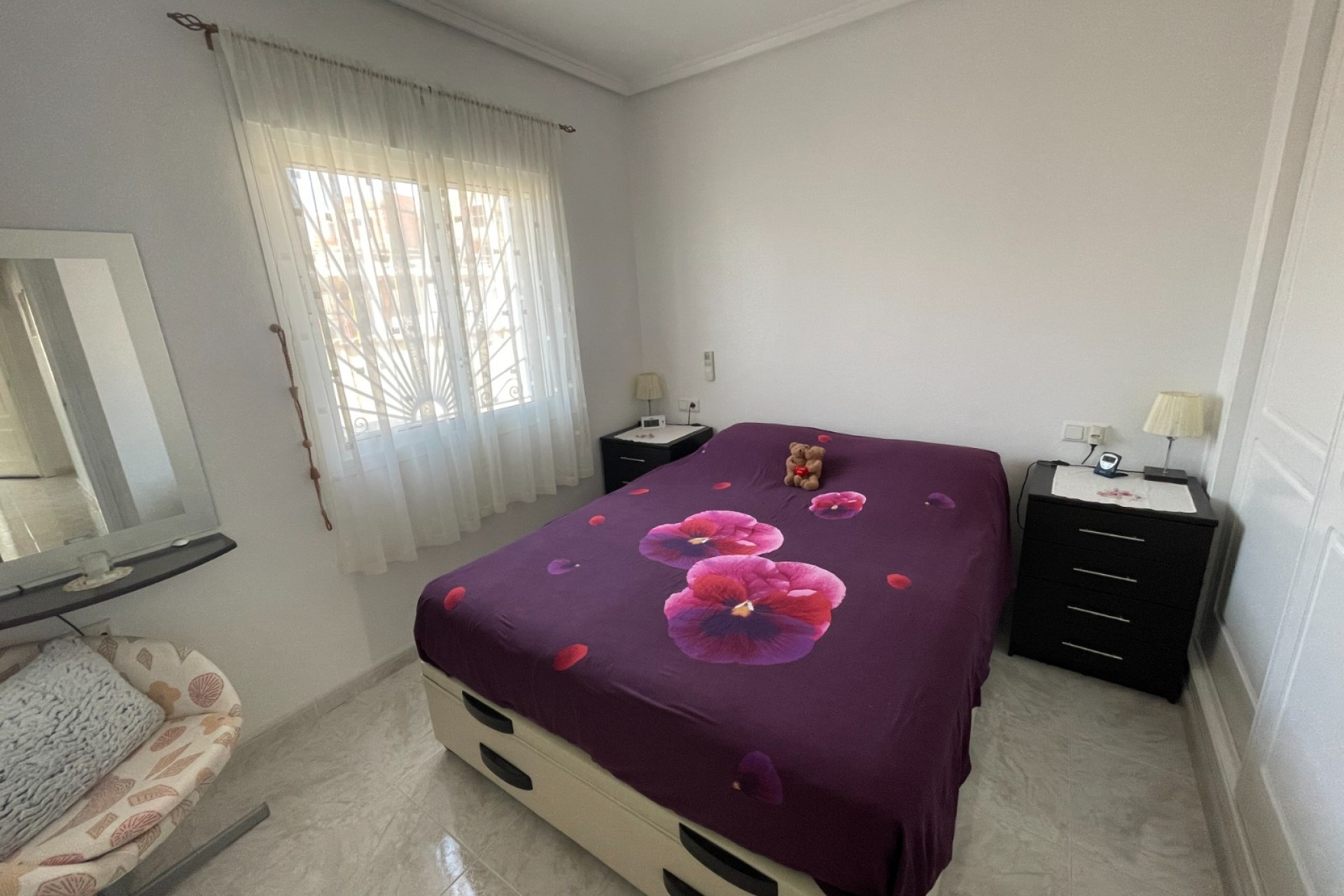 Resale - Villa -
Rojales