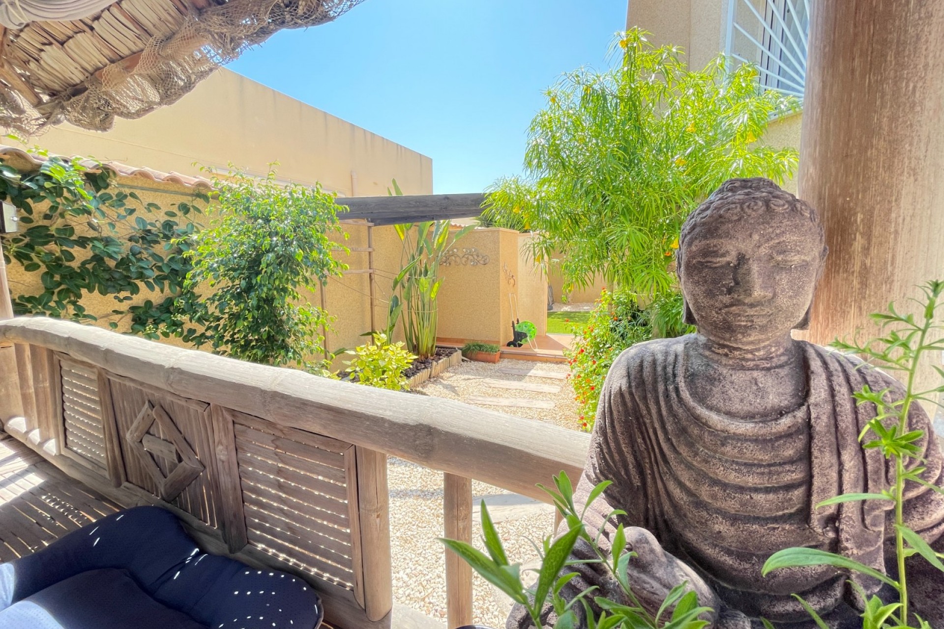 Resale - Villa -
Rojales