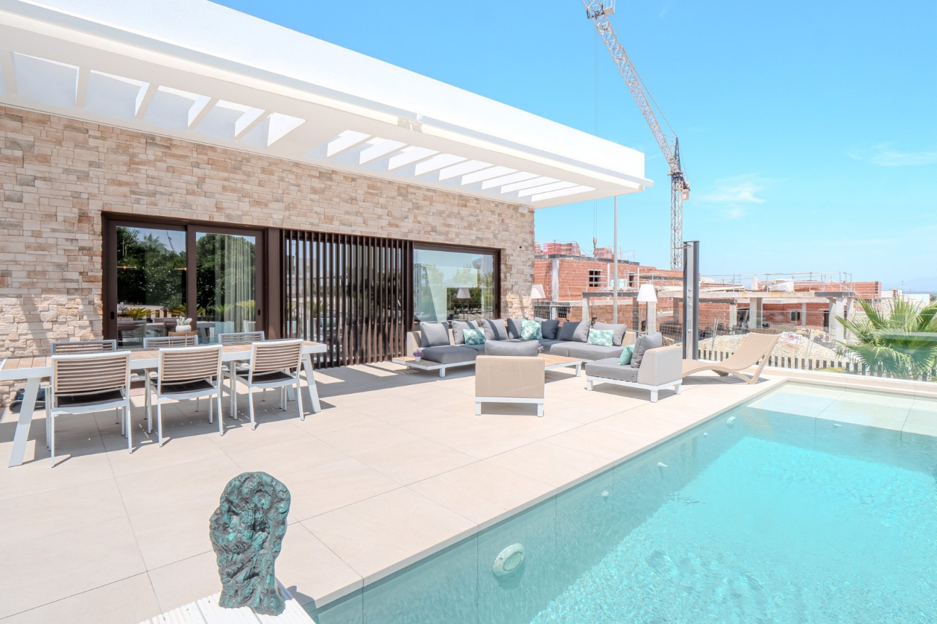Resale - Villa -
Rojales