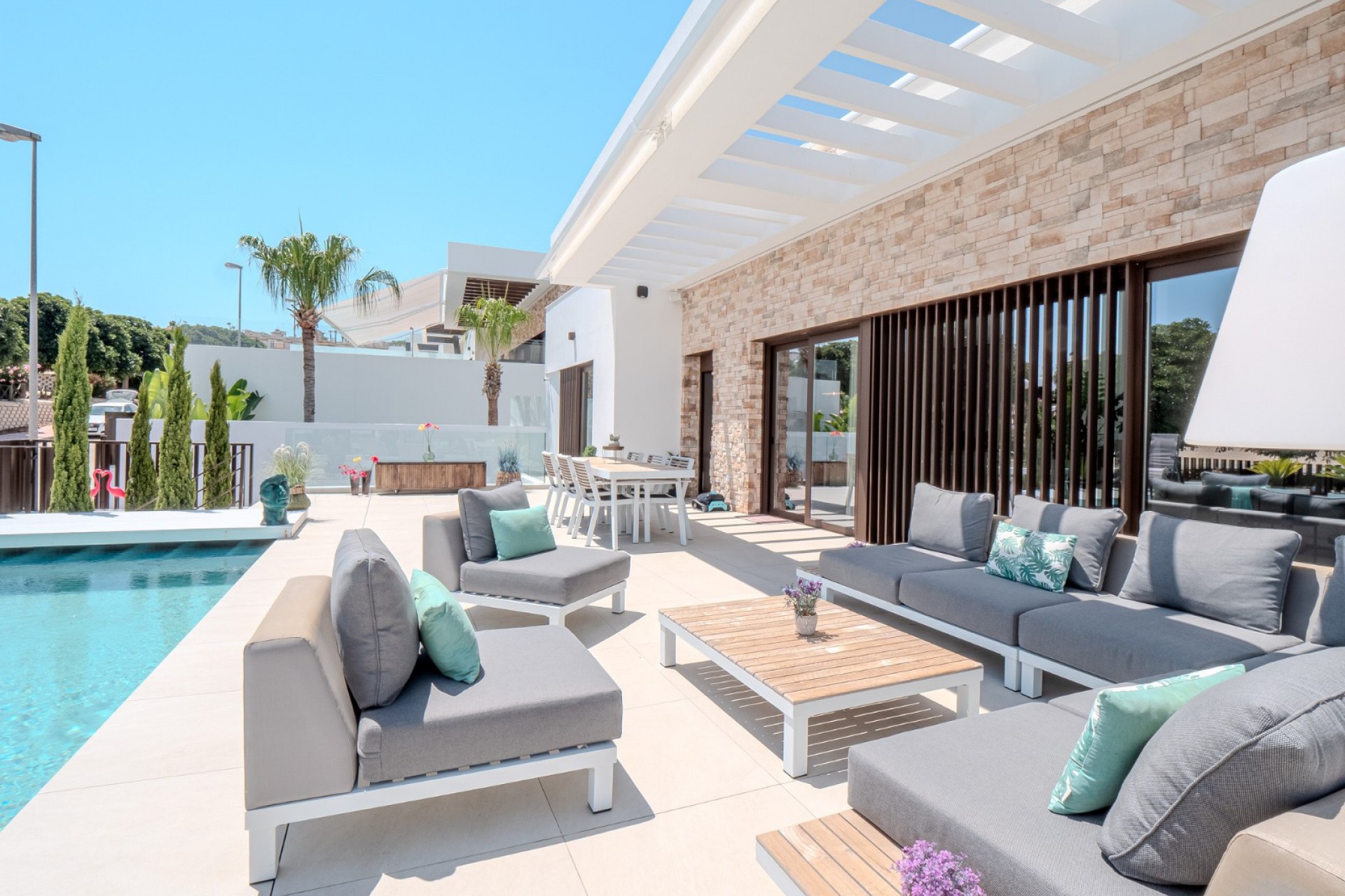 Resale - Villa -
Rojales