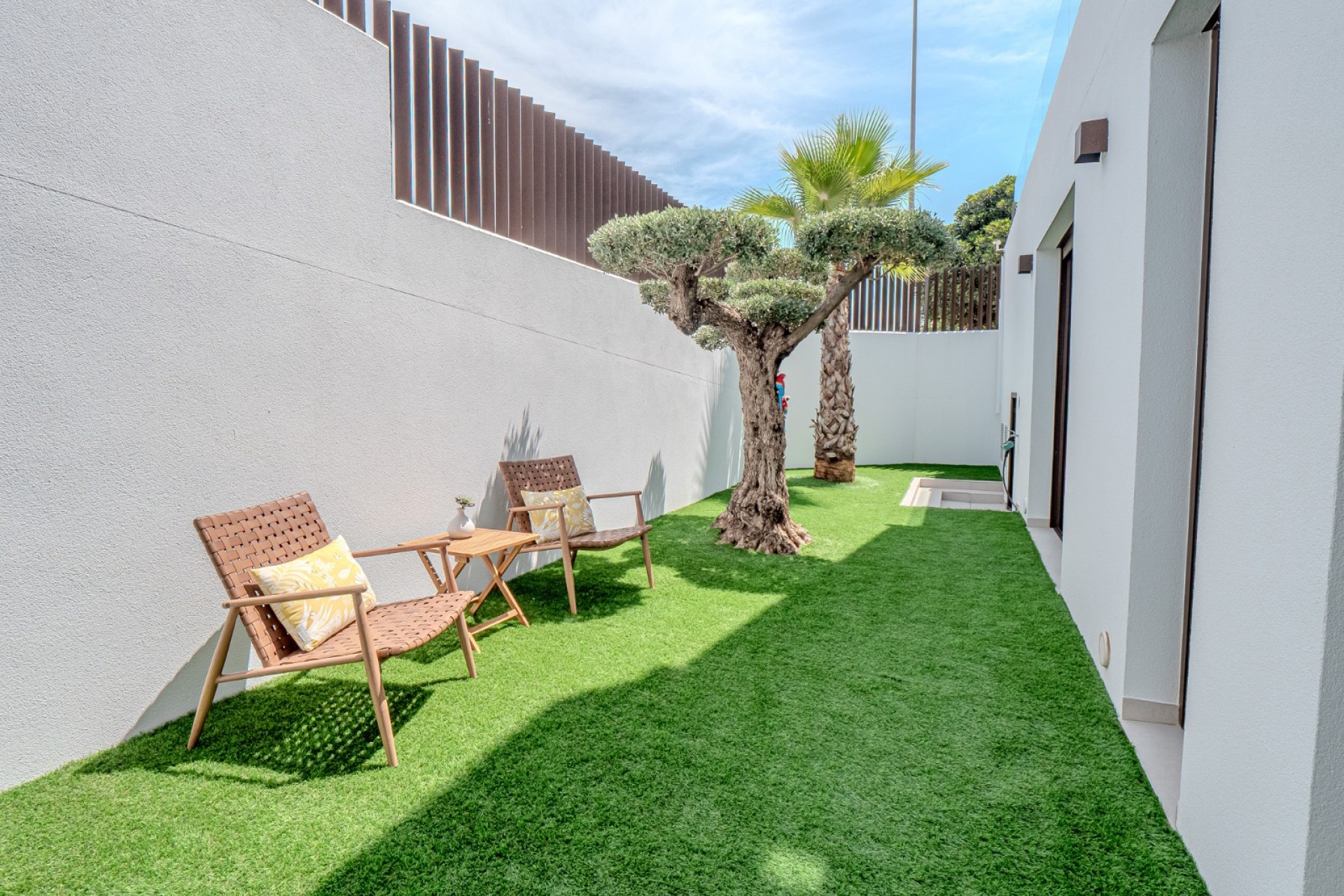 Resale - Villa -
Rojales