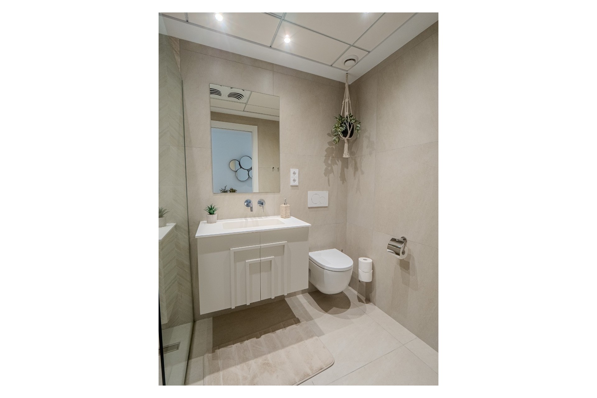 Resale - Villa -
Rojales