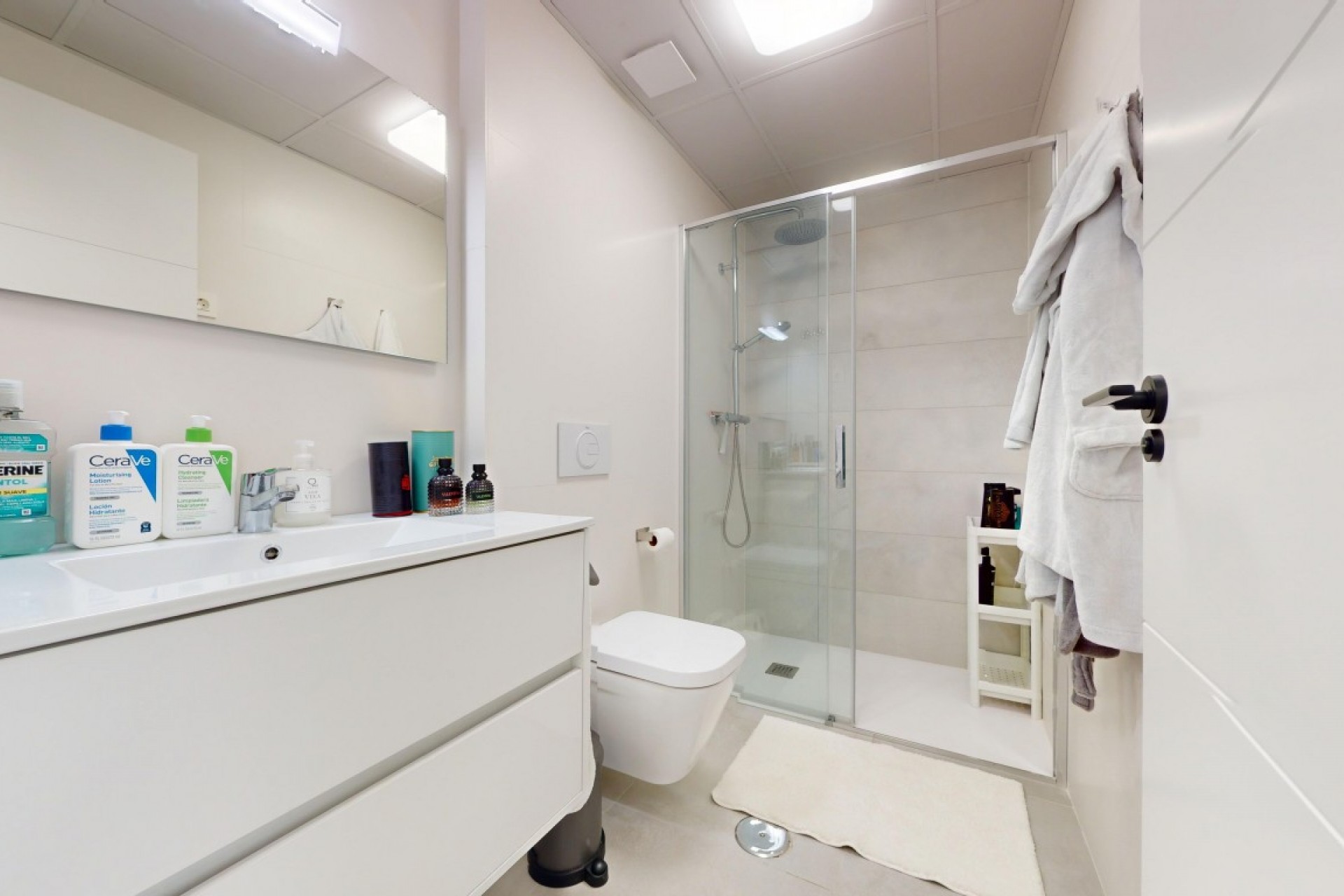 Resale - Villa -
Roldan