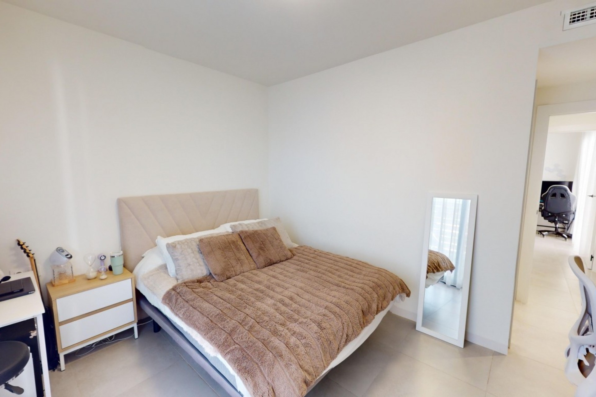 Resale - Villa -
Roldan