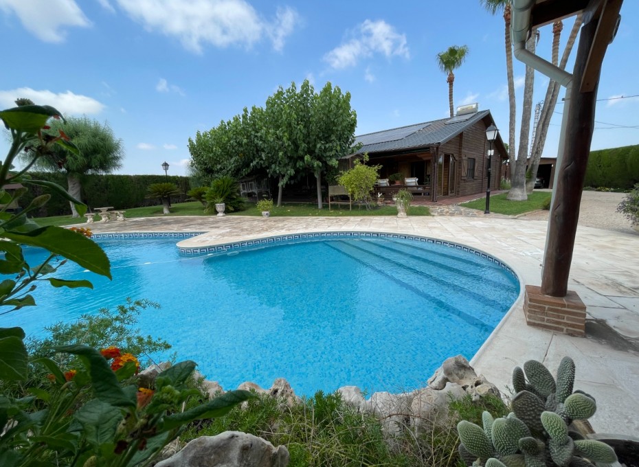 Resale - Villa -
San Fulgencio - La Marina