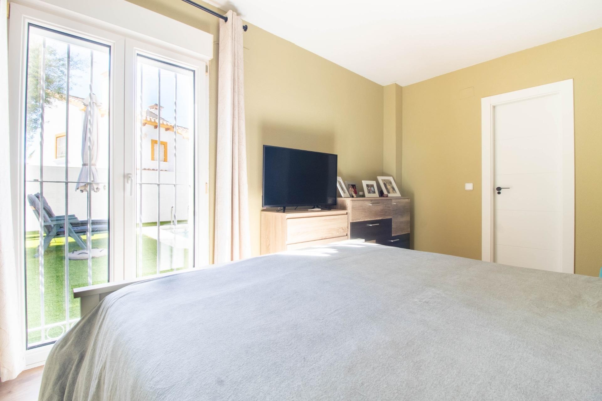 Resale - Villa -
San Miguel de Salinas - Blue Lagoon - El Galan