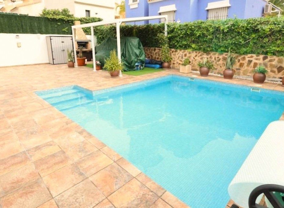 Resale - Villa -
San Miguel de Salinas - BLUE LAGOON
