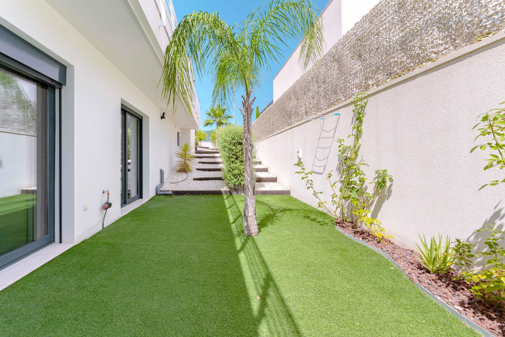 Resale - Villa -
San Miguel de Salinas - Costa blanca sur