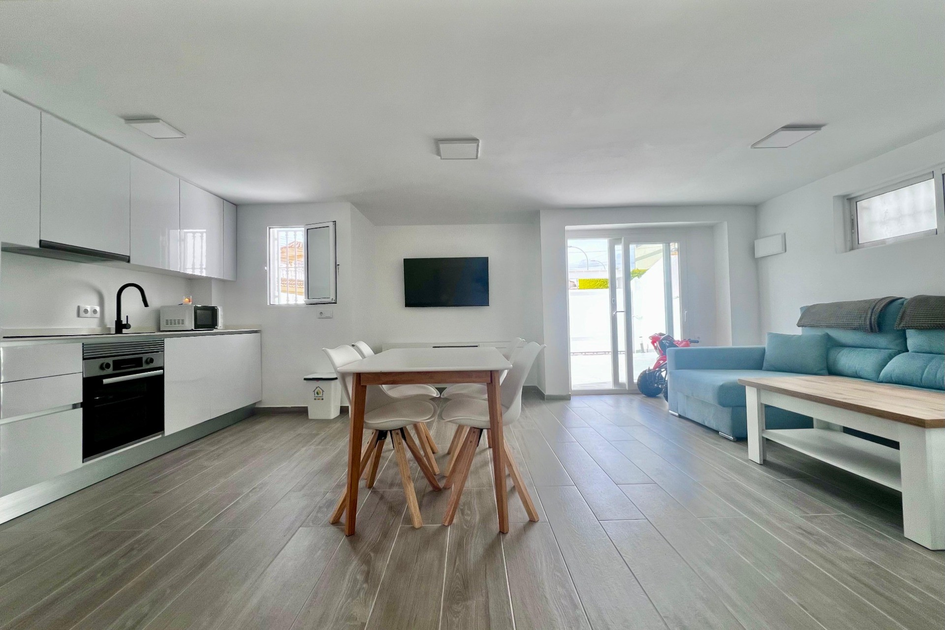 Resale - Villa -
San Miguel de Salinas - Las filipinas