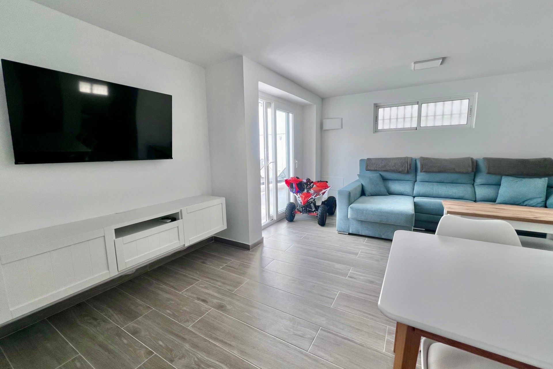 Resale - Villa -
San Miguel de Salinas - Las filipinas