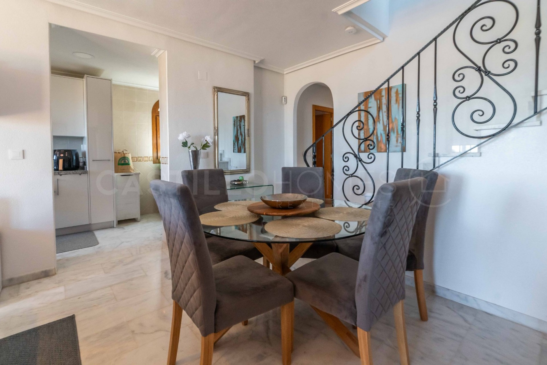 Resale - Villa -
San Miguel de Salinas