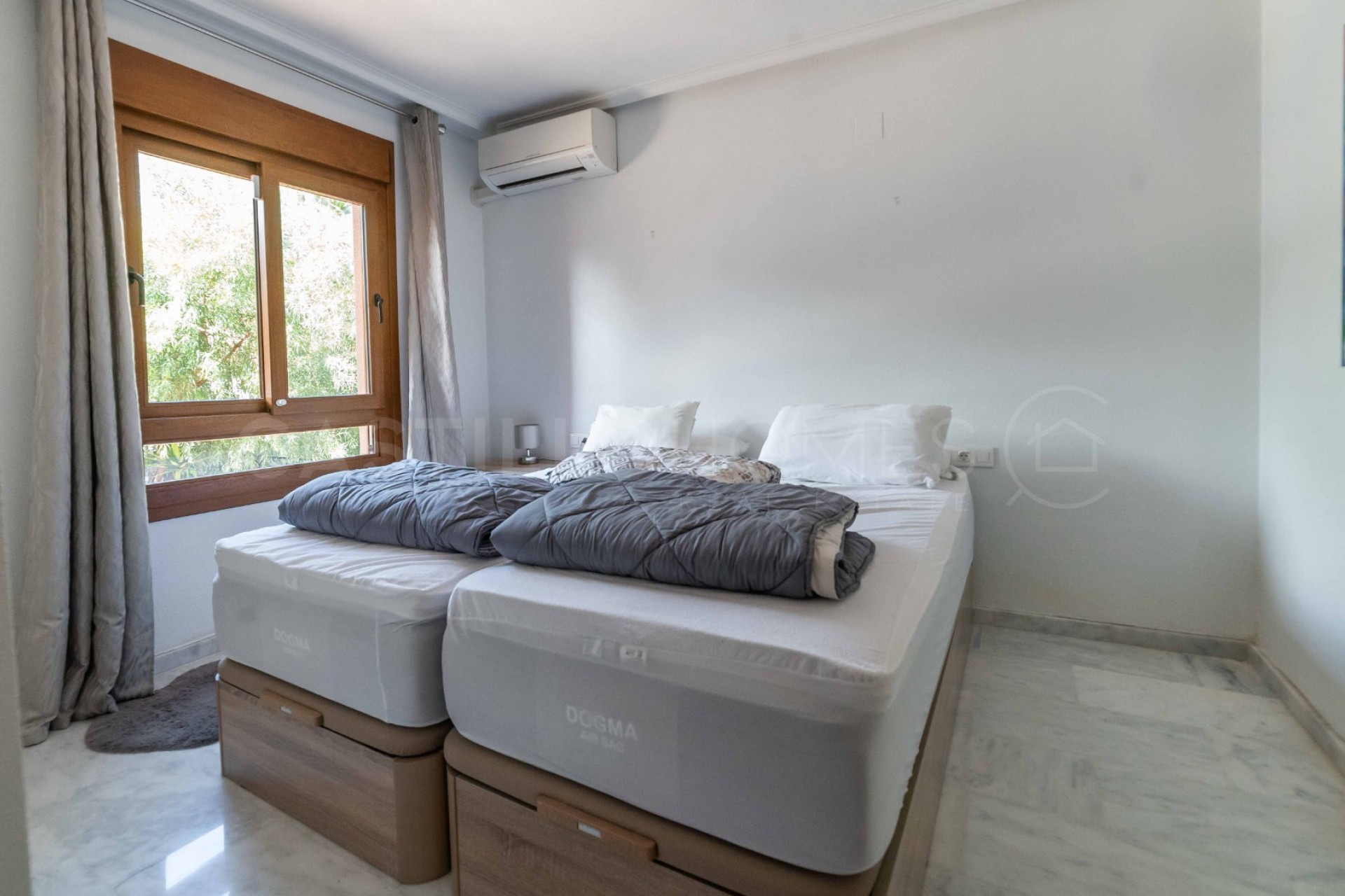 Resale - Villa -
San Miguel de Salinas