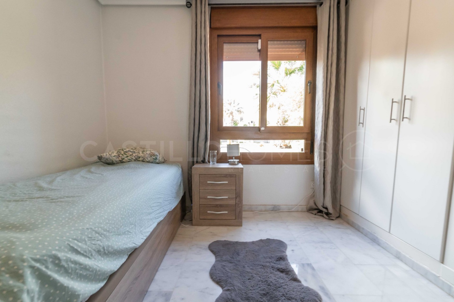 Resale - Villa -
San Miguel de Salinas