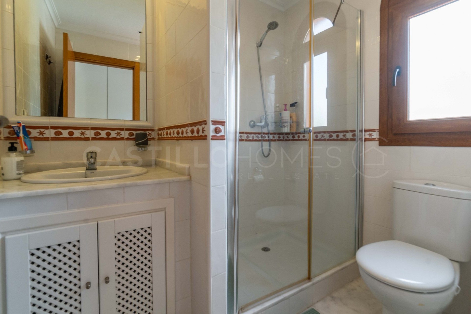 Resale - Villa -
San Miguel de Salinas