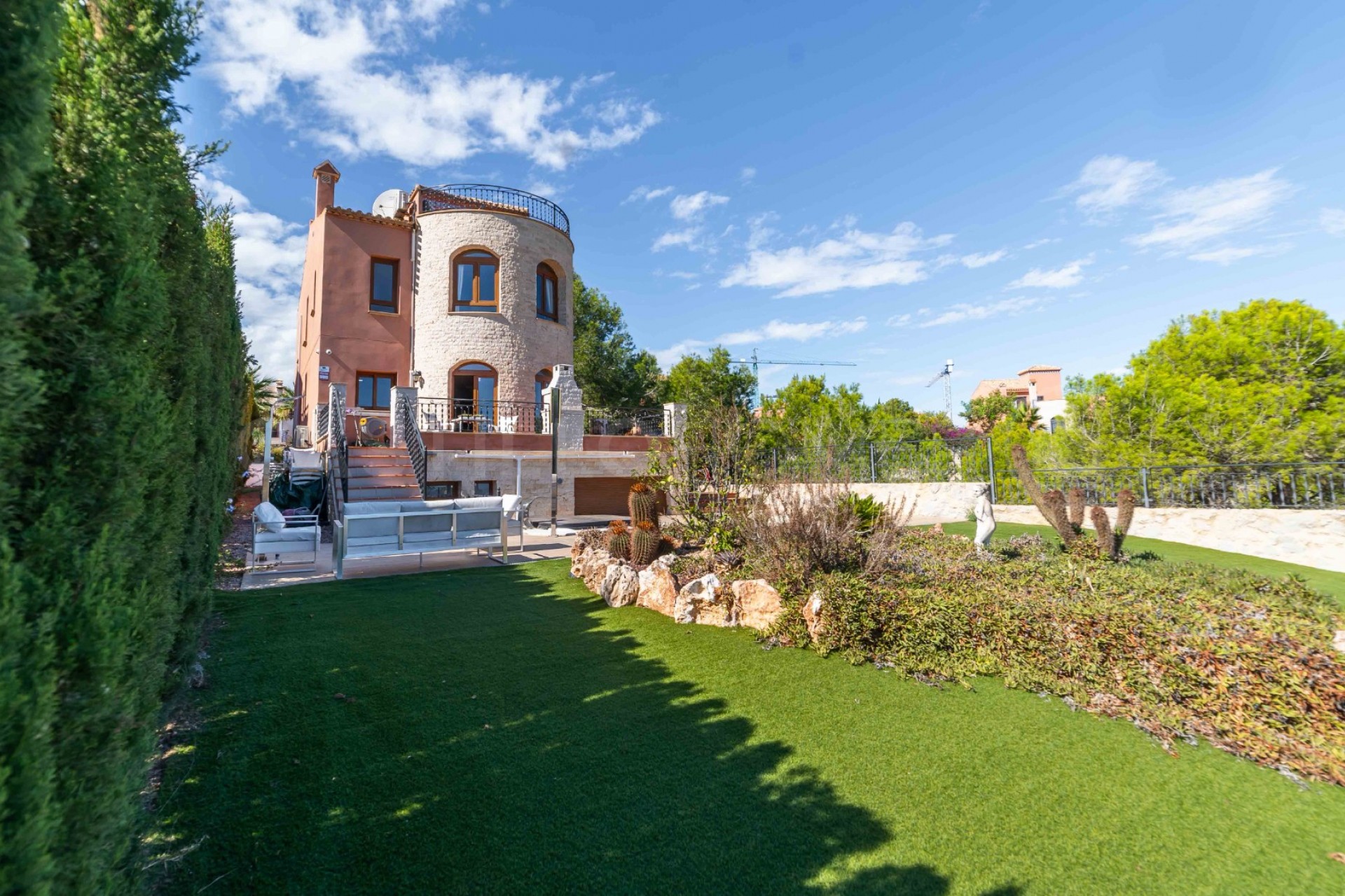 Resale - Villa -
San Miguel de Salinas