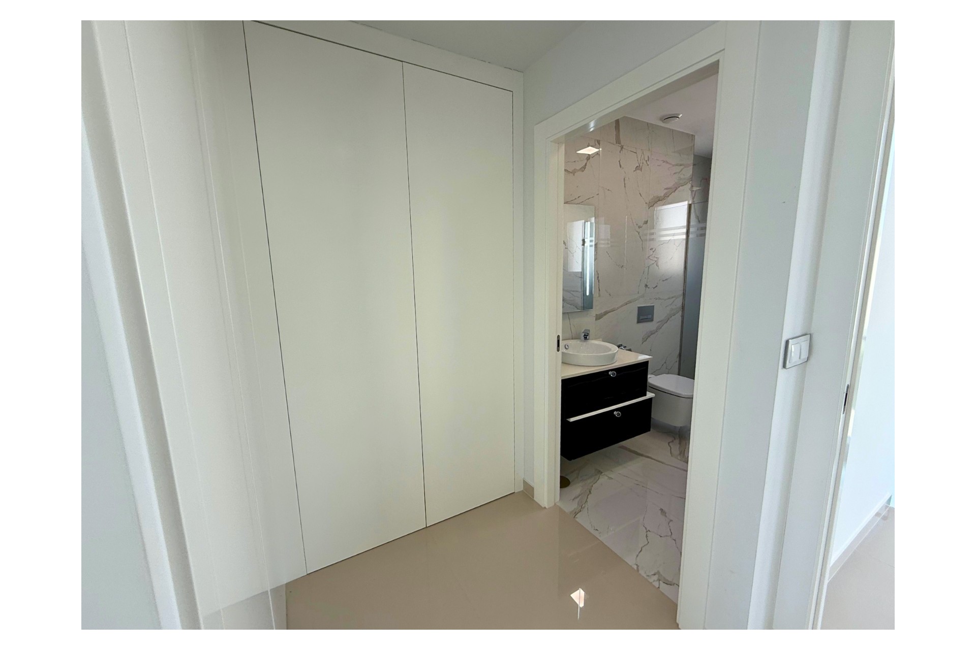 Resale - Villa -
San Miguel de Salinas