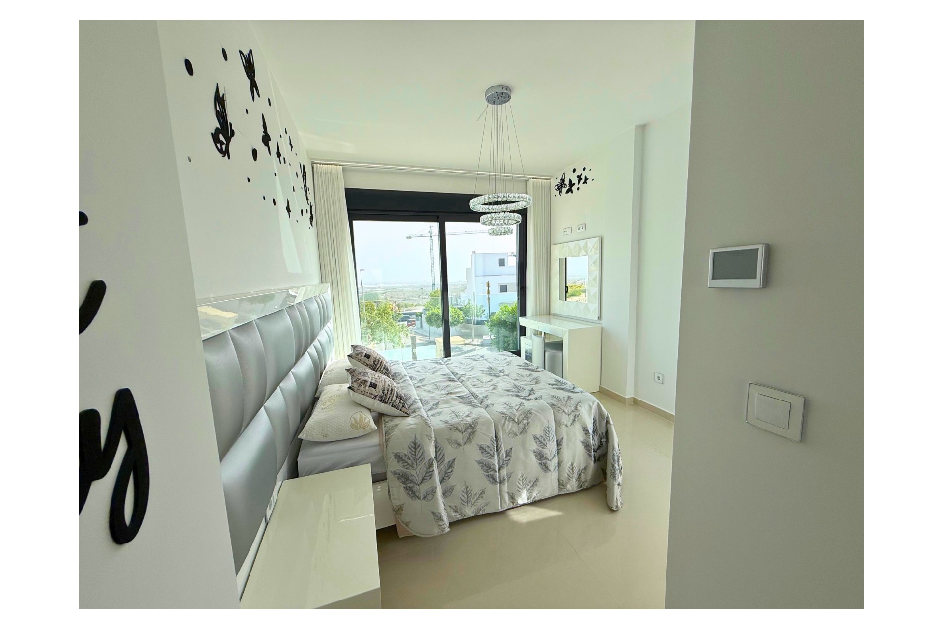 Resale - Villa -
San Miguel de Salinas