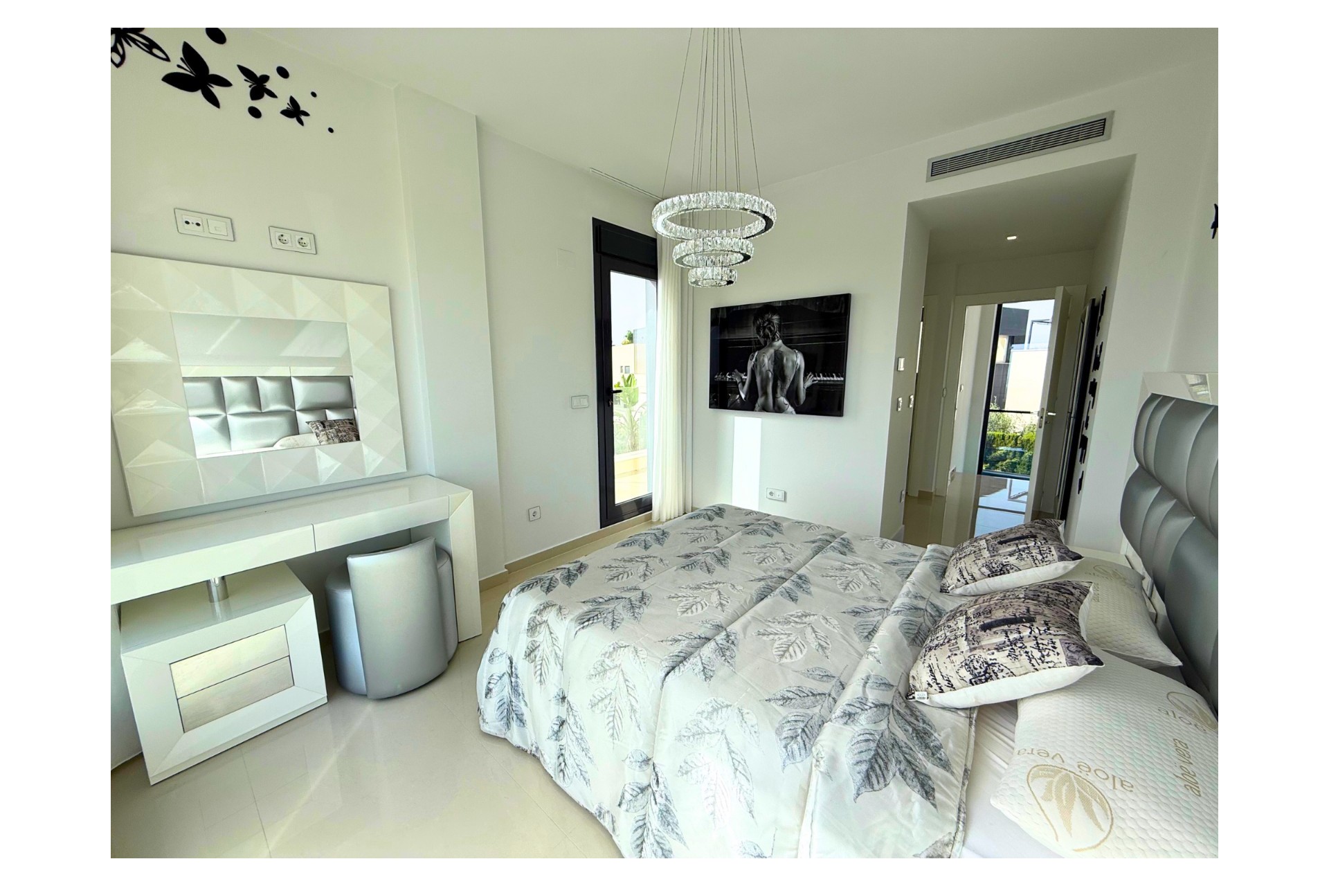 Resale - Villa -
San Miguel de Salinas