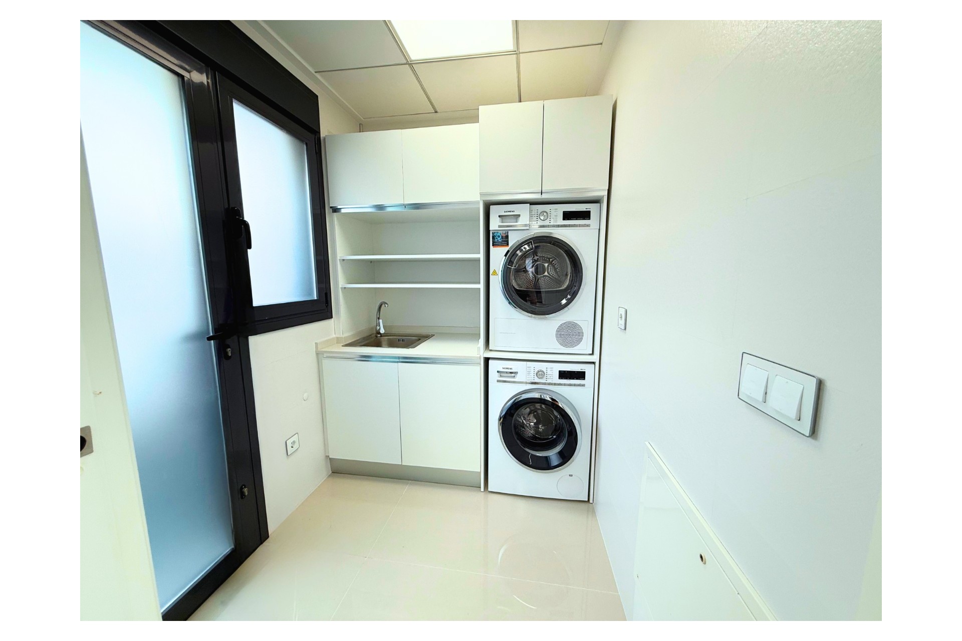 Resale - Villa -
San Miguel de Salinas