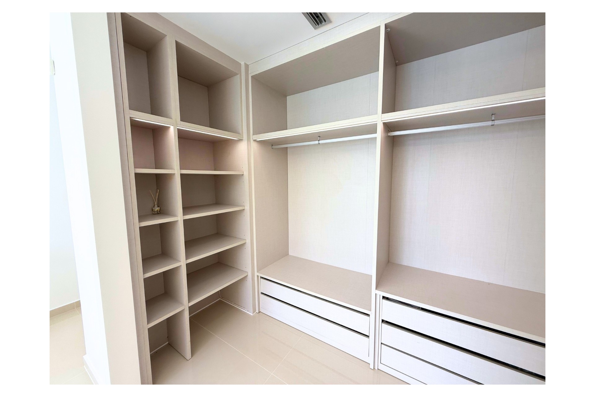 Resale - Villa -
San Miguel de Salinas